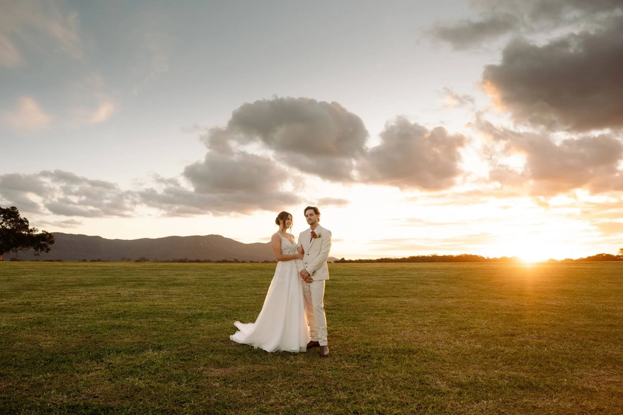 Bimbadgen Palmers Lane wedding photography — Hannah and Adam