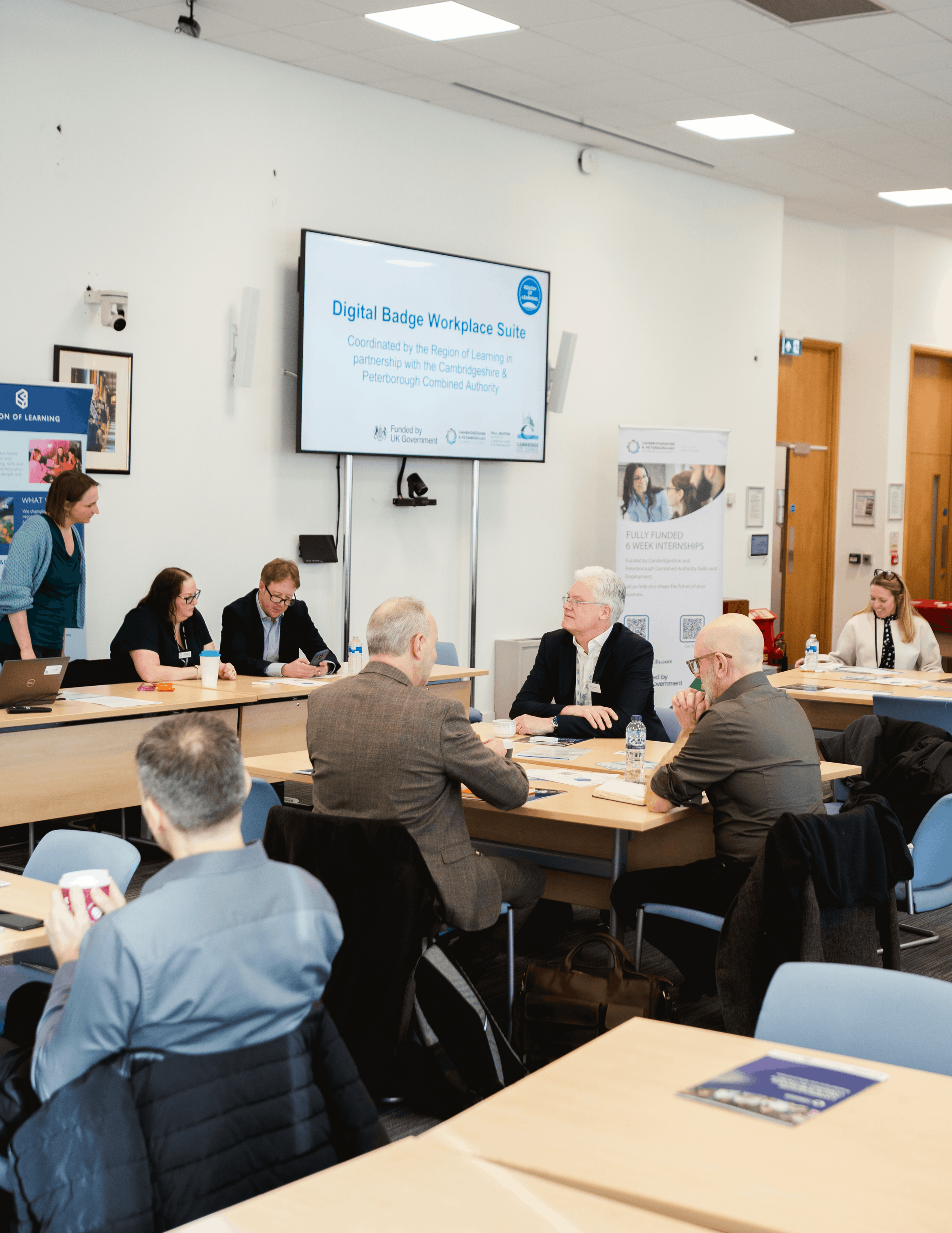 reduced MAYOR - DIGITAL BADGES TALK - PHOTO12.png