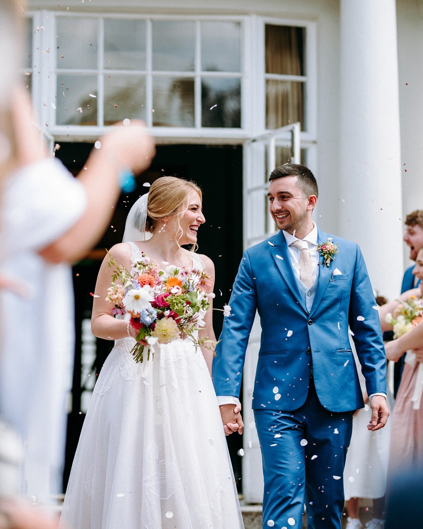 Lucy &amp; Arian - a request for flowers that had movement ✅