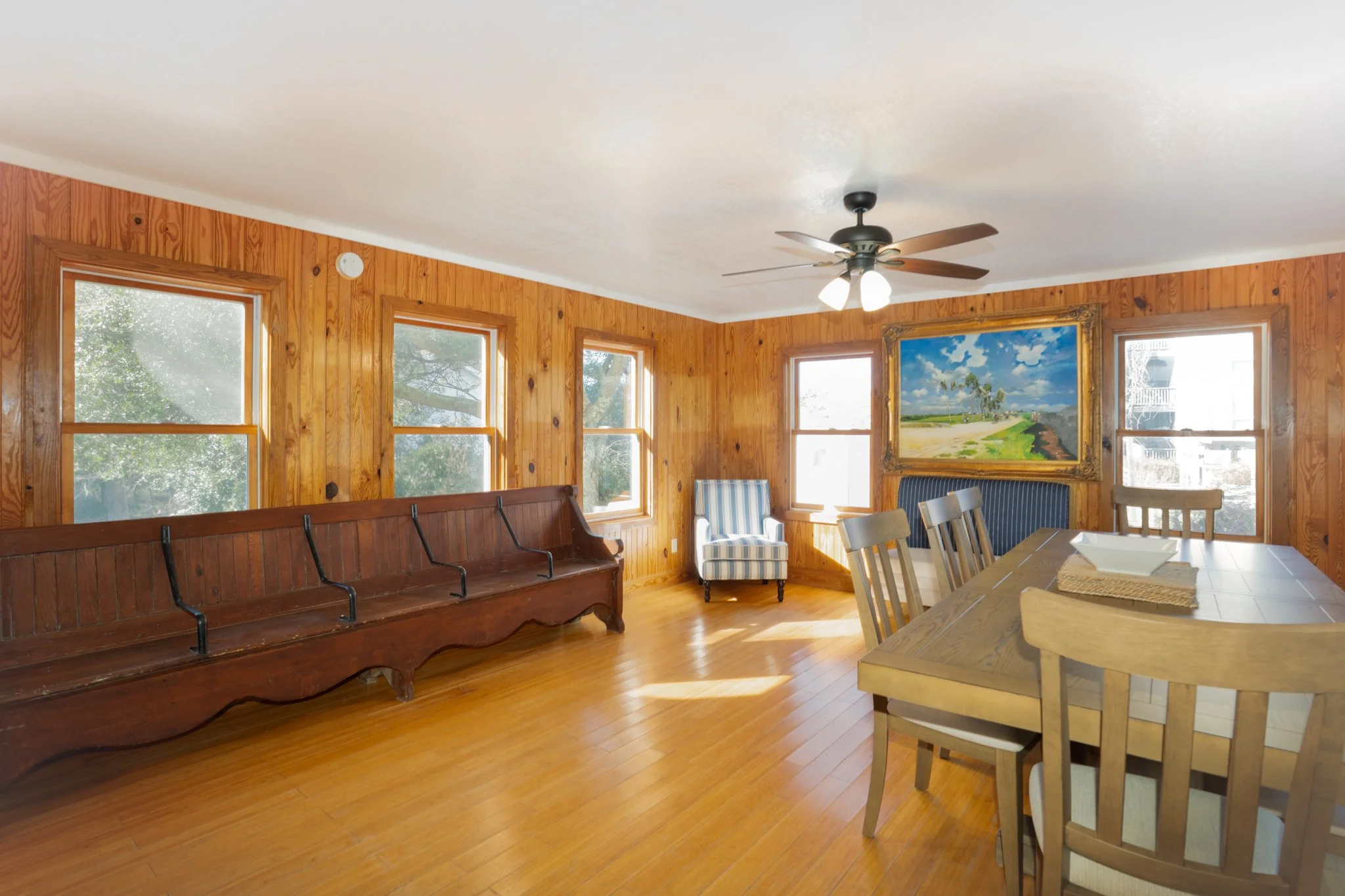 10 Living Dining 3.jpg