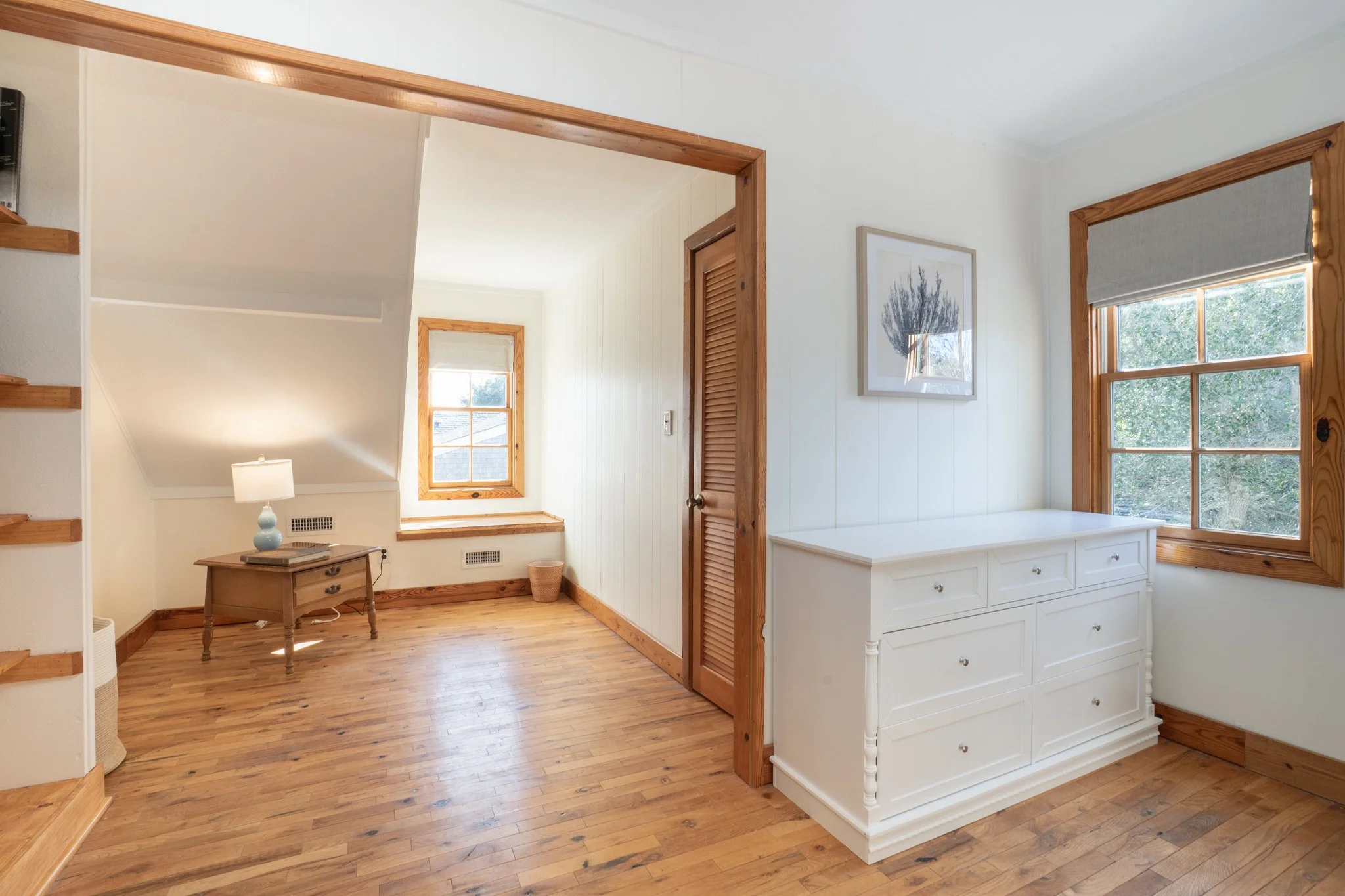 29 Upstairs Bedroom B 3.jpg