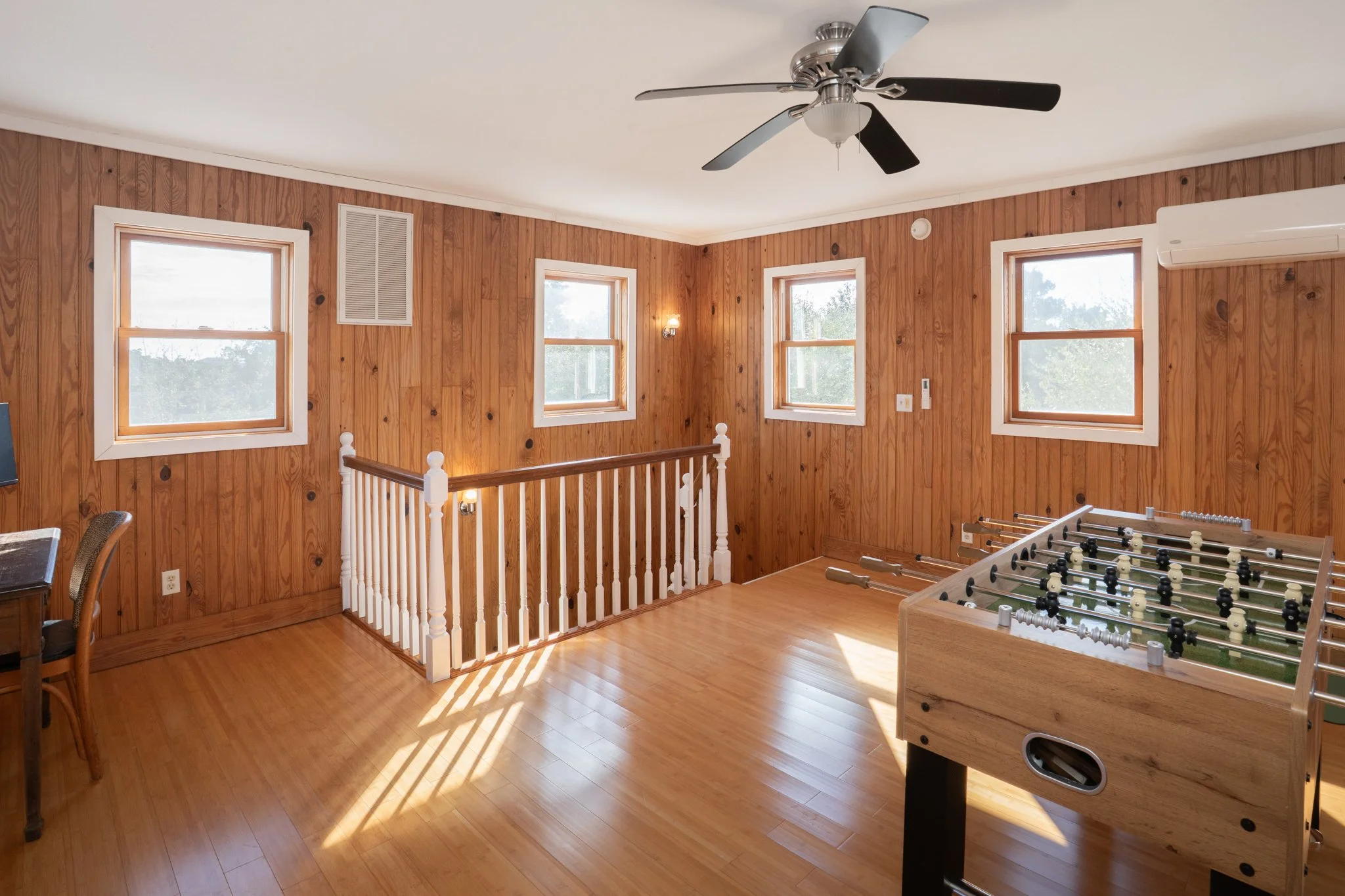 33 Top Floor Loft.jpg