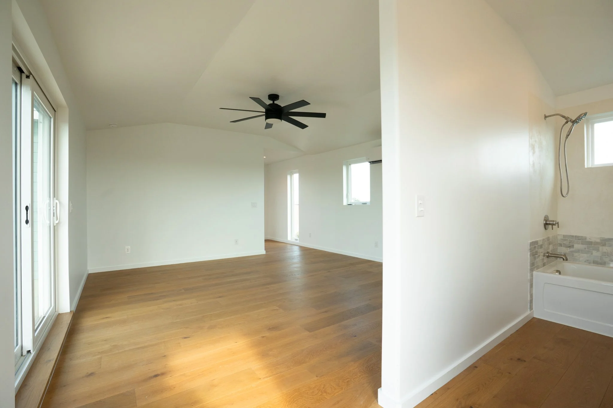 *master bedroom 3.jpg