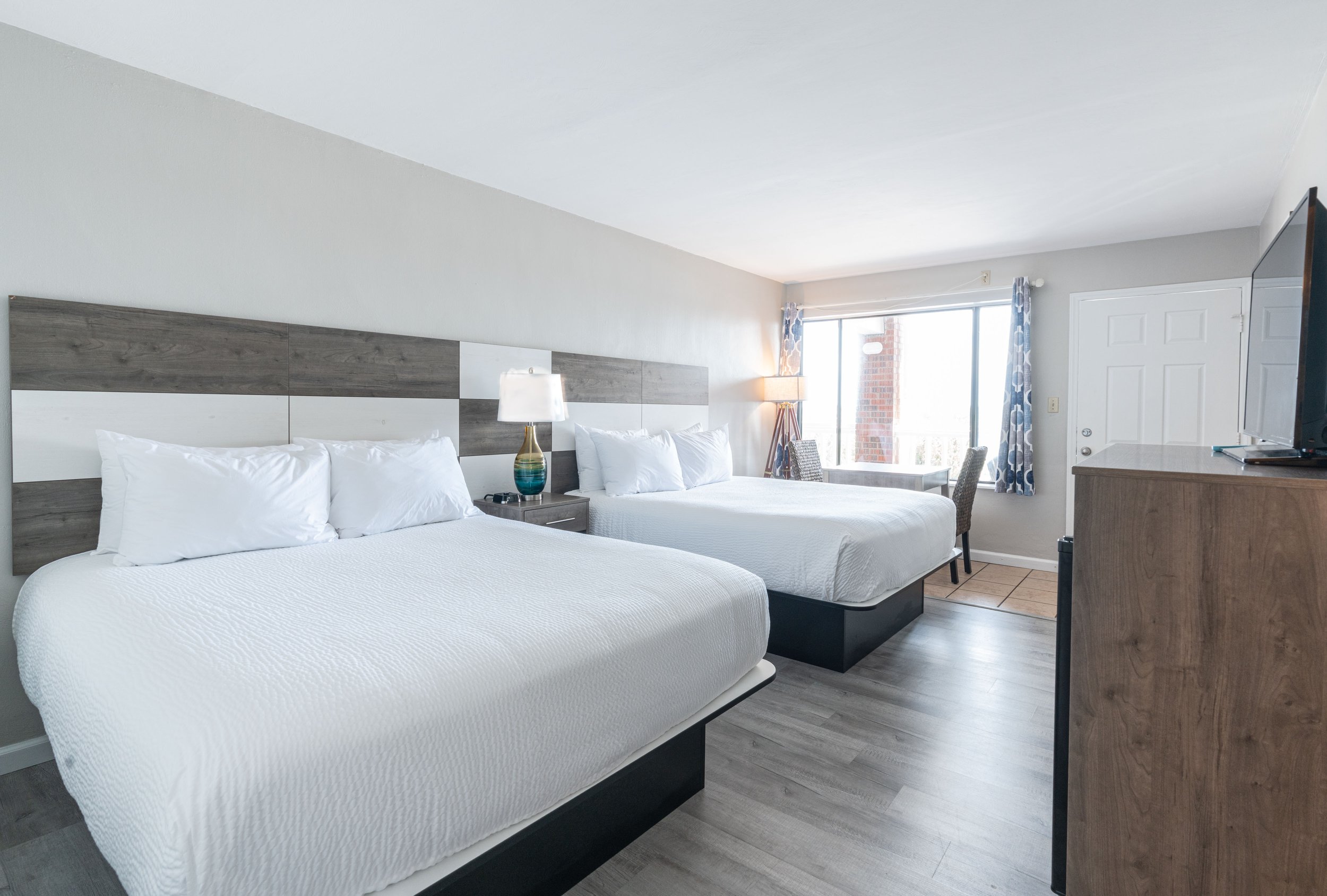 Anchorage Inn Two Bed Other Set 3.jpg