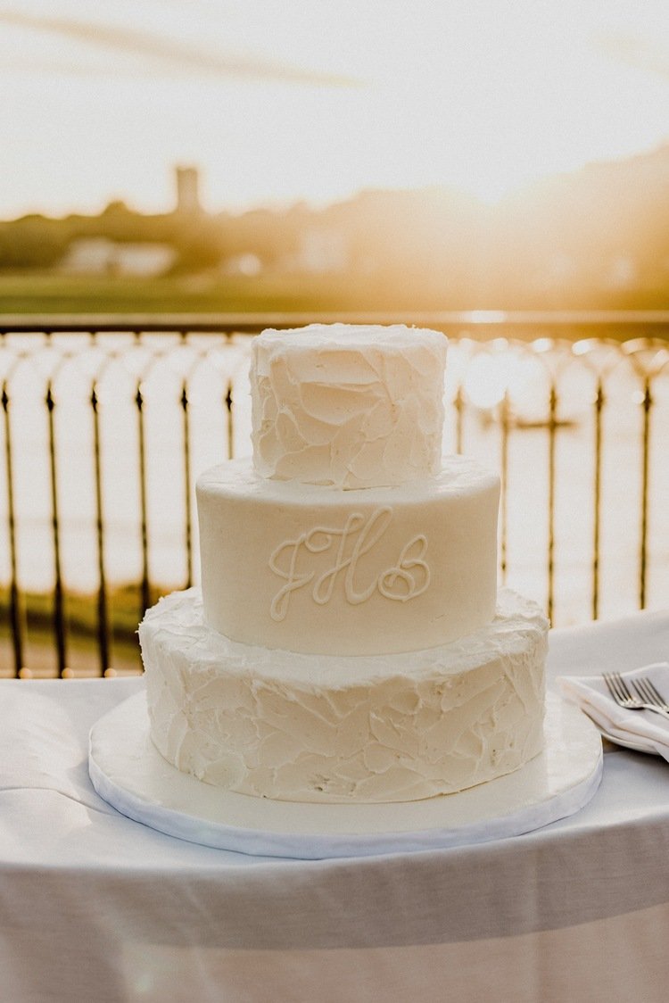 Cake-Des-Moines-iowa-botanical-garden-wedding-reception.jpg.jpg