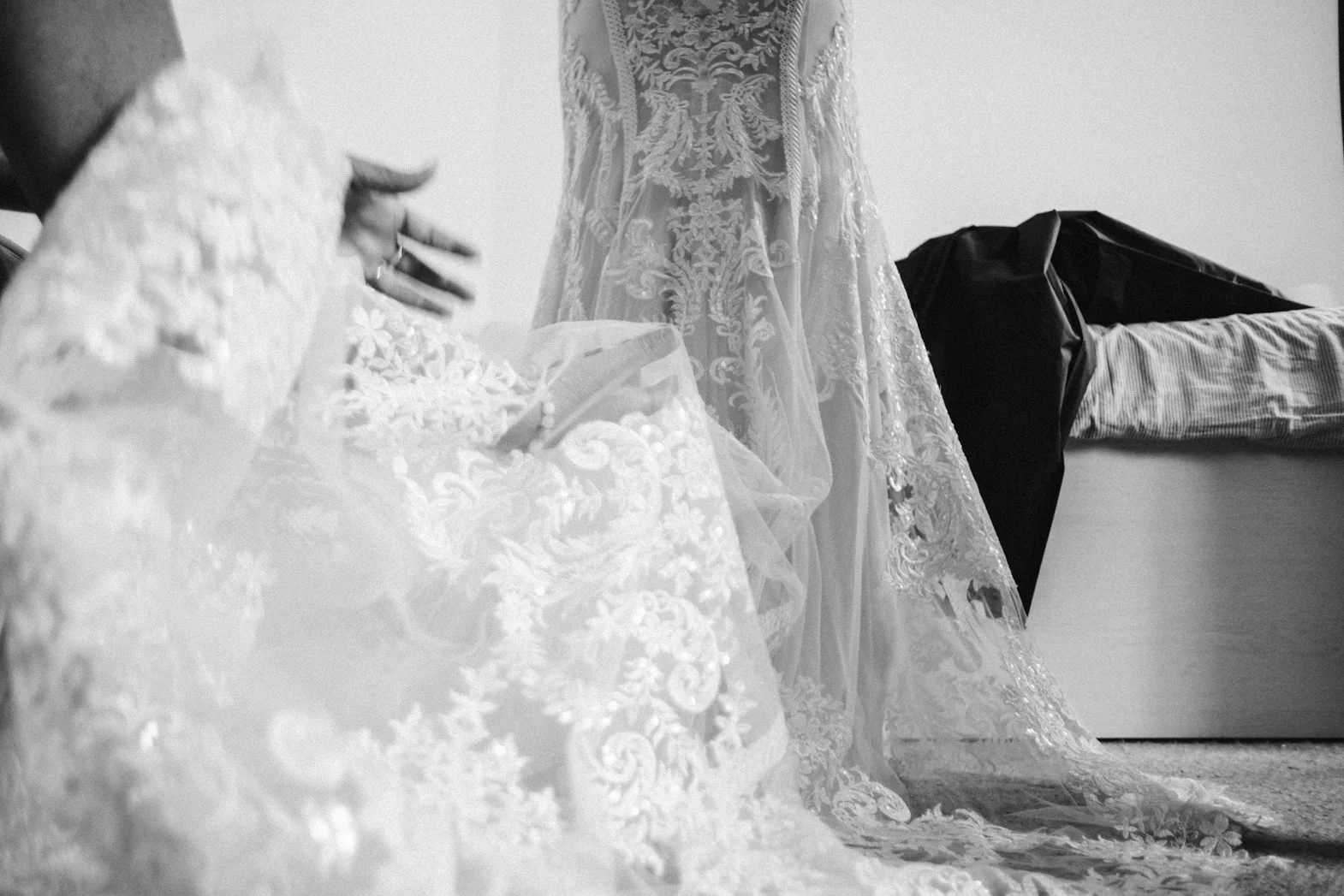 PENZANCE WEDDING PHOTOGRAPHER (18).jpg