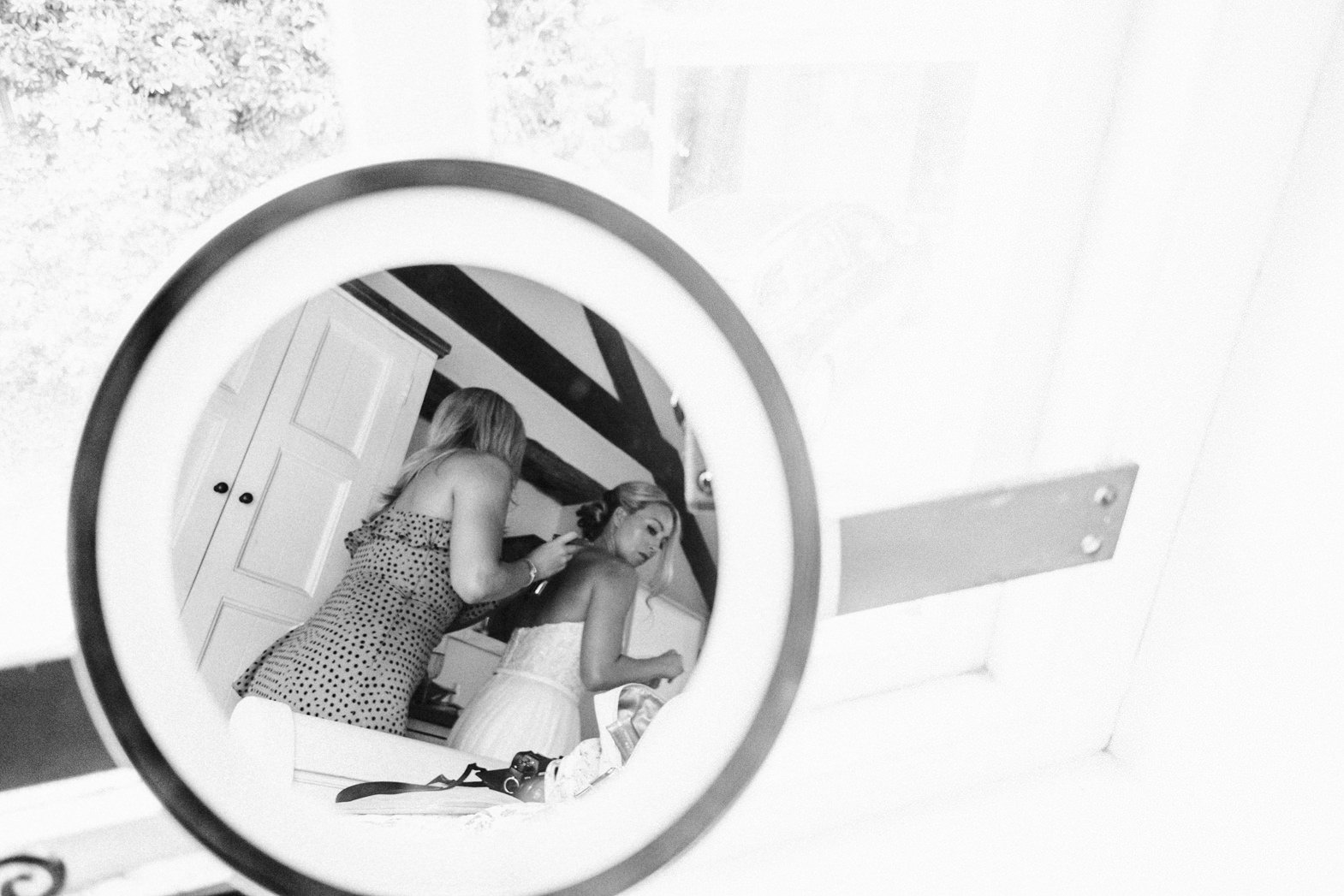 ALTERNATIVE WEDDING PHOTOGRAPHERS IN LONDON (27).jpg