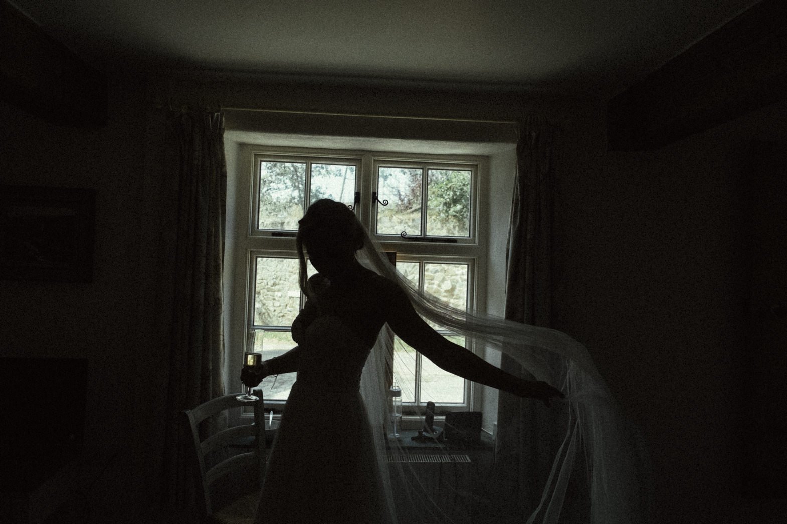 ALTERNATIVE WEDDING PHOTOGRAPHERS IN LONDON (34).jpg