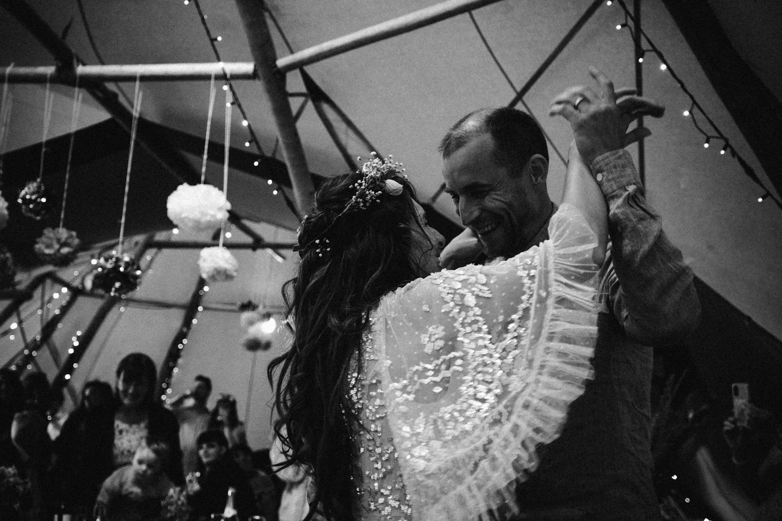 PENZANCE WEDDING PHOTOGRAPHER (117).jpg