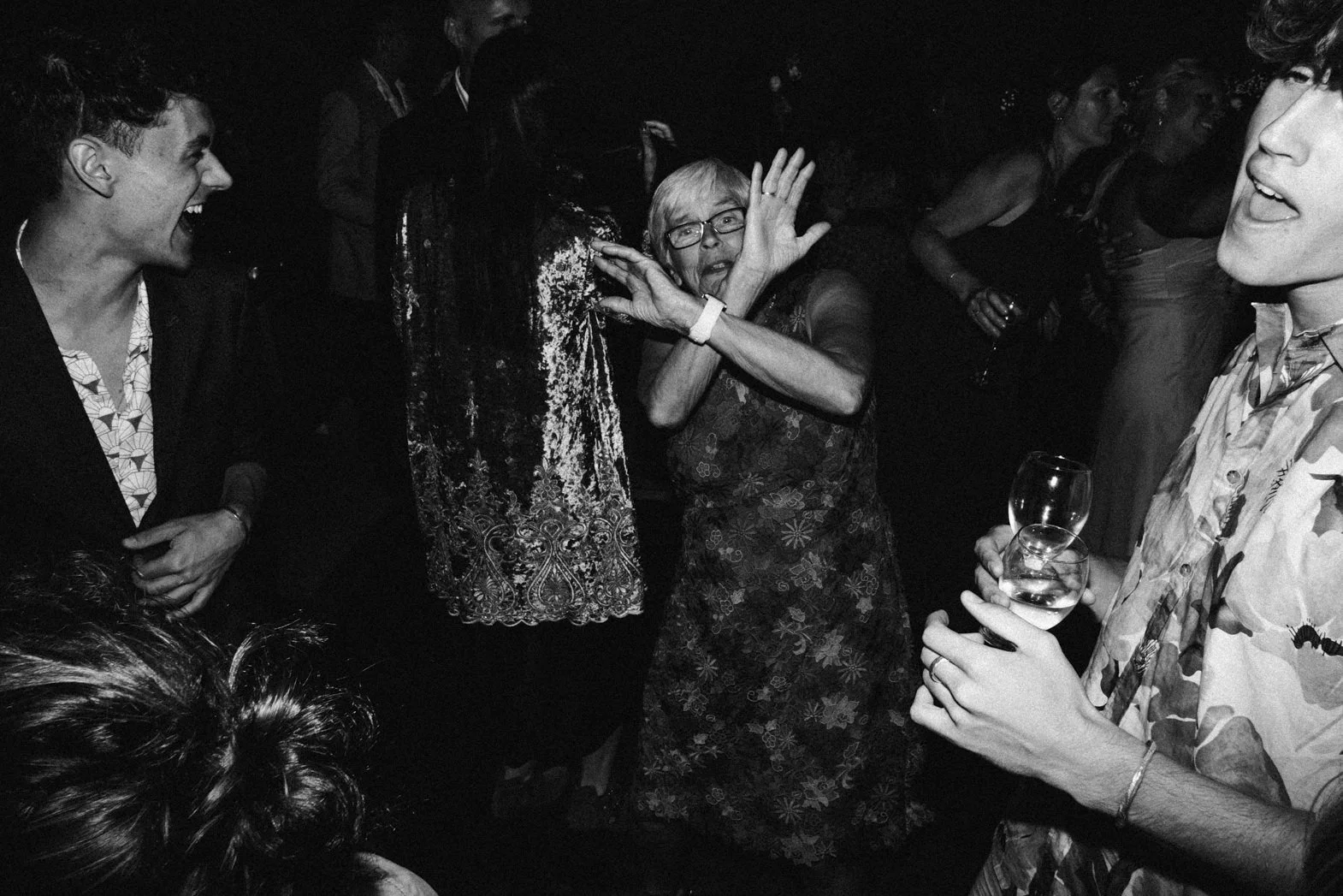 PENZANCE WEDDING PHOTOGRAPHER (124).jpg