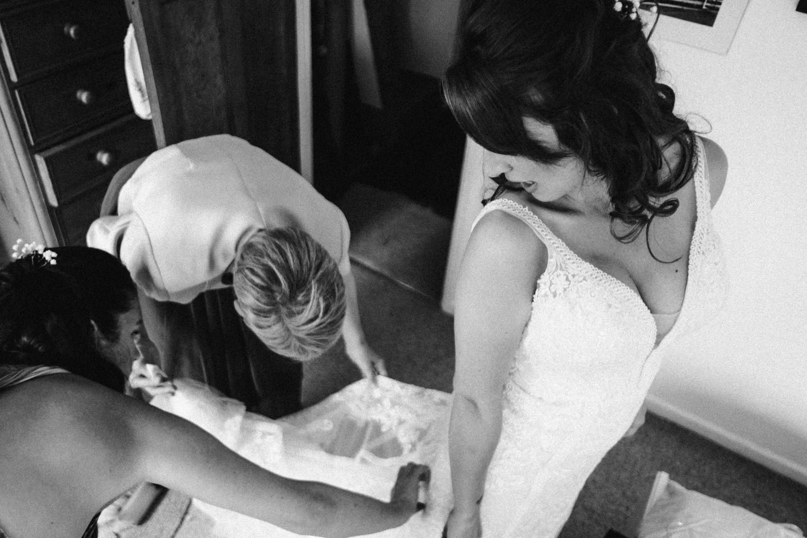 PENZANCE WEDDING PHOTOGRAPHER (21).jpg