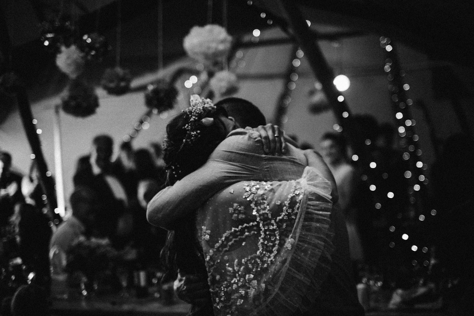 PENZANCE WEDDING PHOTOGRAPHER (119).jpg