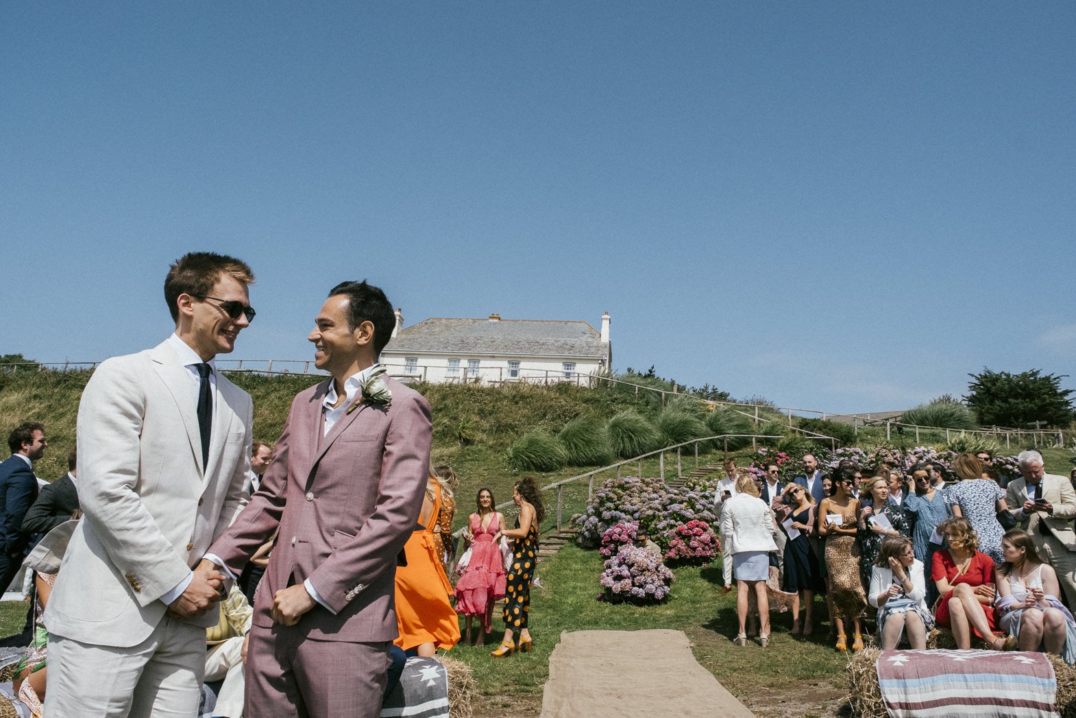 ALTERNATIVE WEDDING PHOTOGRAPHERS IN LONDON (40).jpg