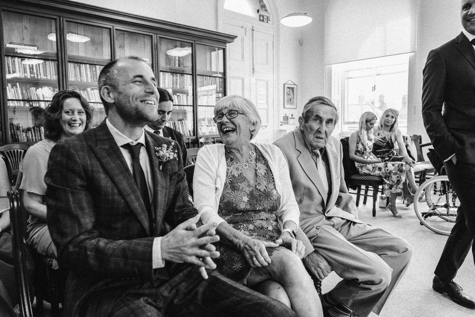 PENZANCE WEDDING PHOTOGRAPHER (31).jpg