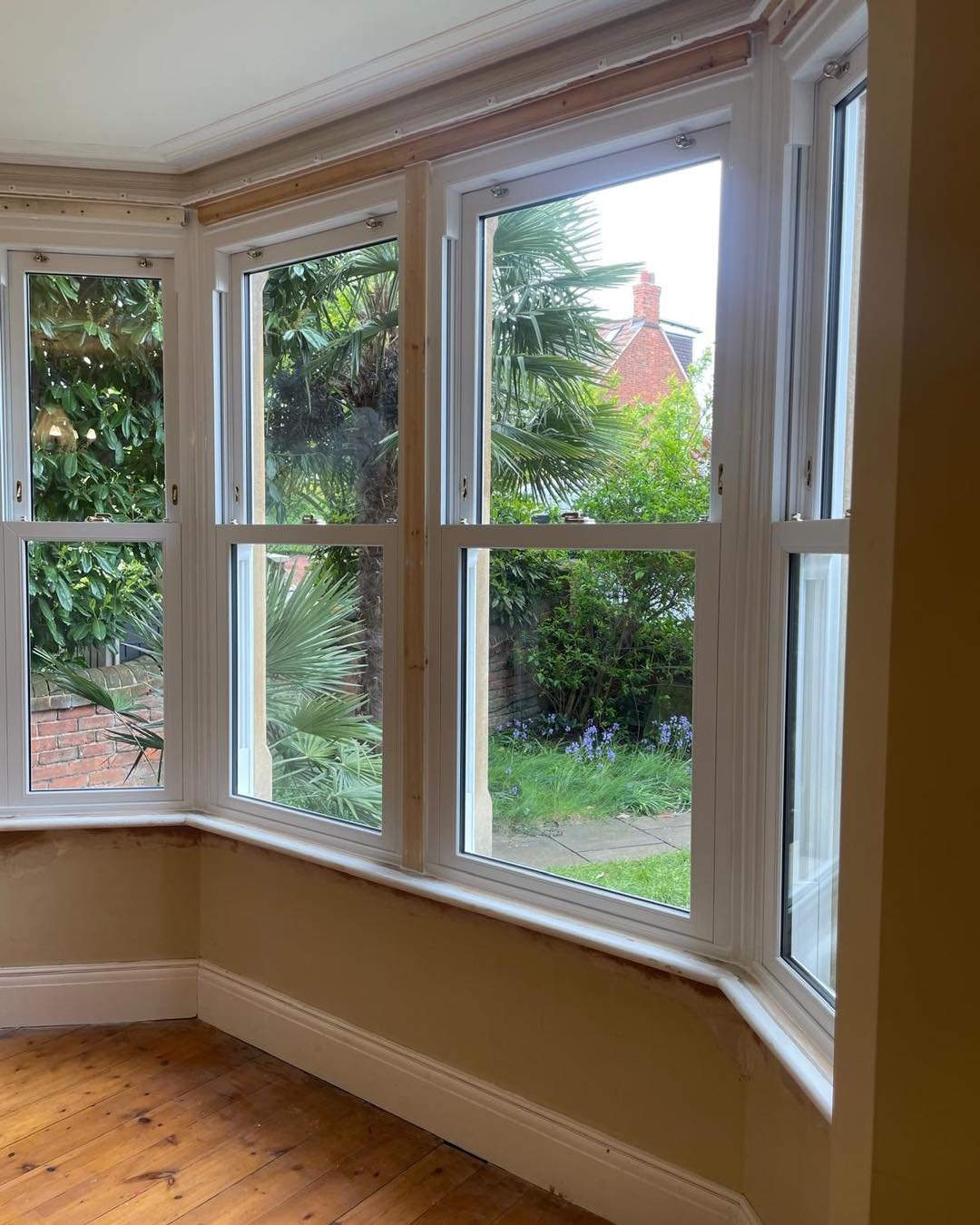 Beautiful Vertical Sliding Upvc sash windows installed this week, another very happy customer. Well done to all of the team here at Bedfordshire Windows. Feel free to give us a call for all of your home improvement needs.