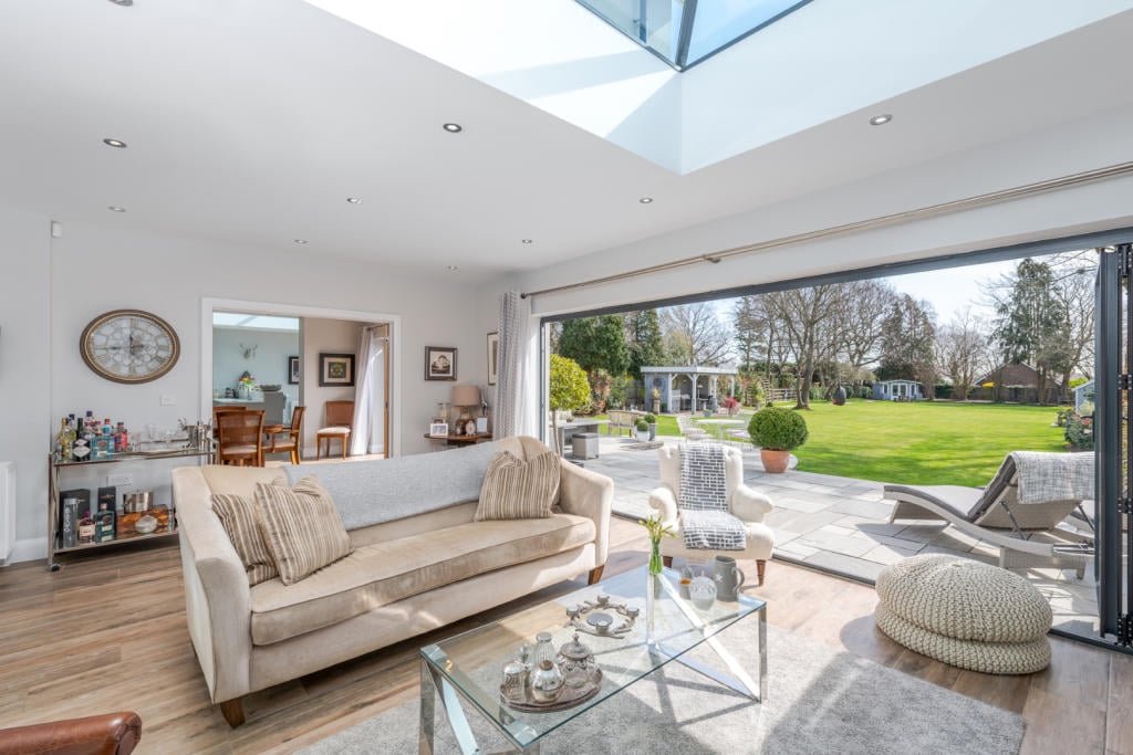 What’s the difference between a conservatory and an orangery?