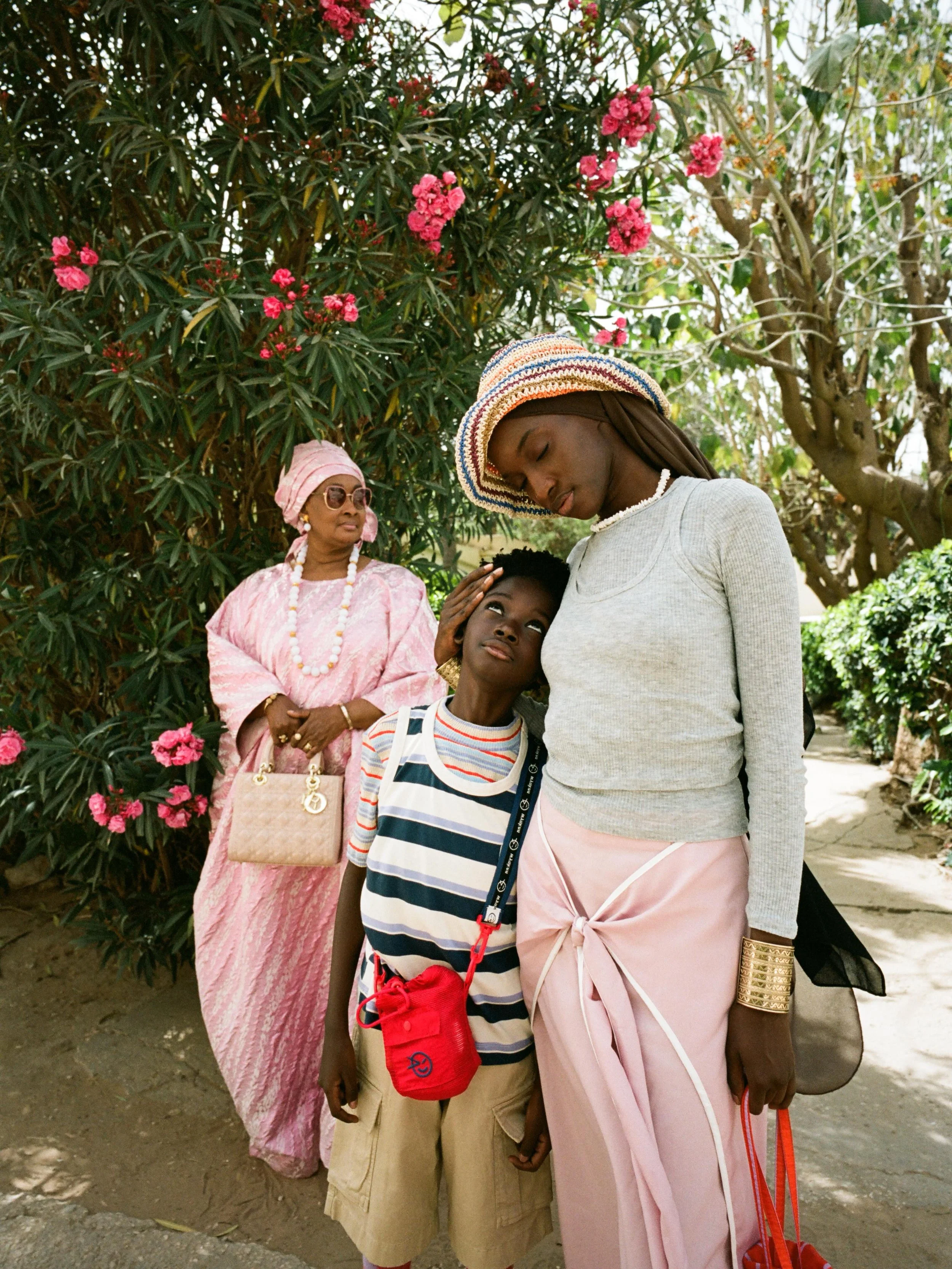 💕@mouslykb @seedatking et la queen Fatou 🤩 pour @milk_magazine shot by me and producer by @heleneredolfi