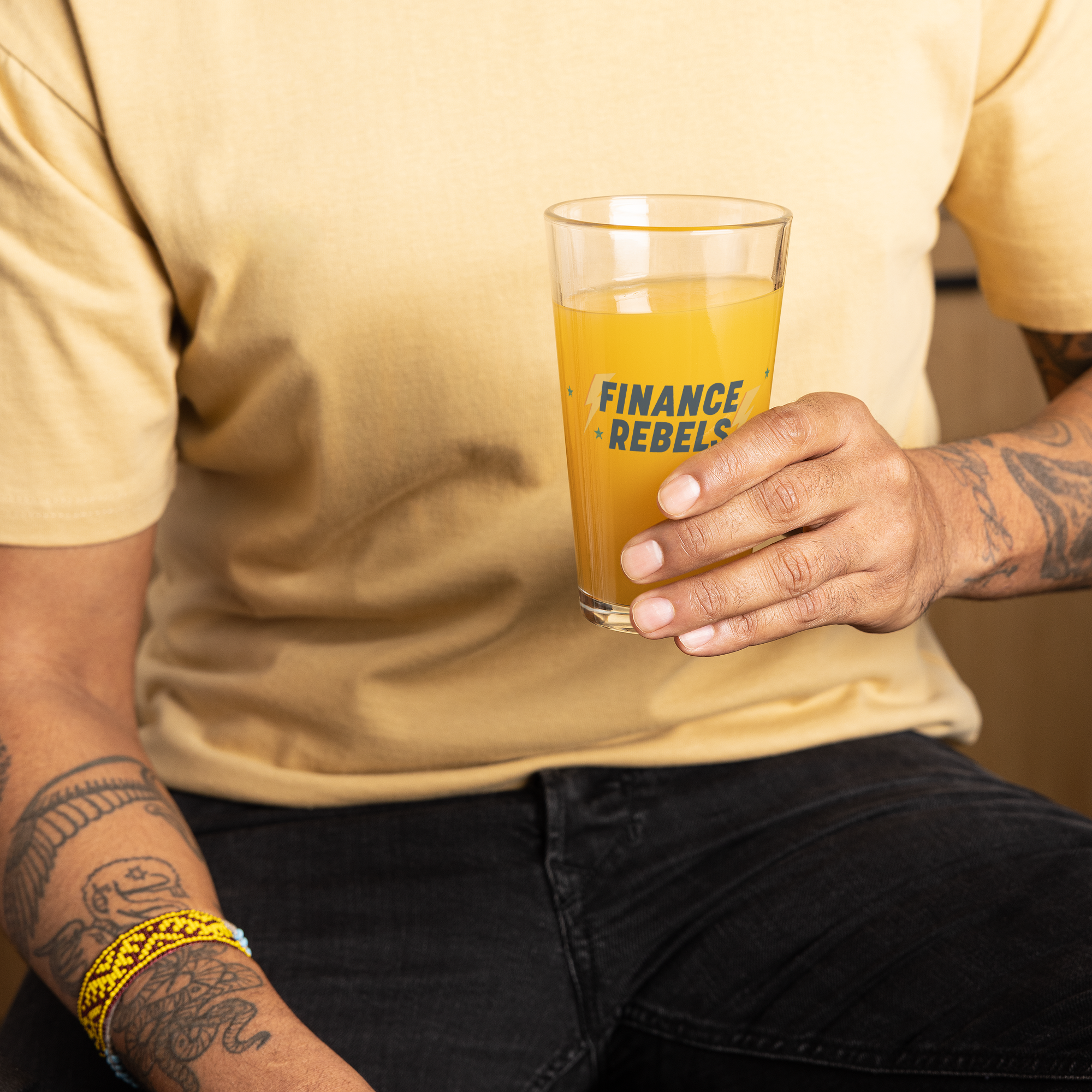 shaker-pint-glass-(16-oz)-16-oz-right-687703b643412.png