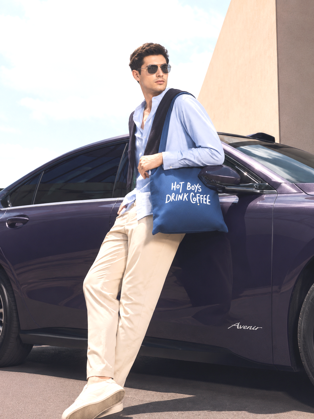 Hot men with tote bag from 787 coffee best coffee shop to buy specialty coffee