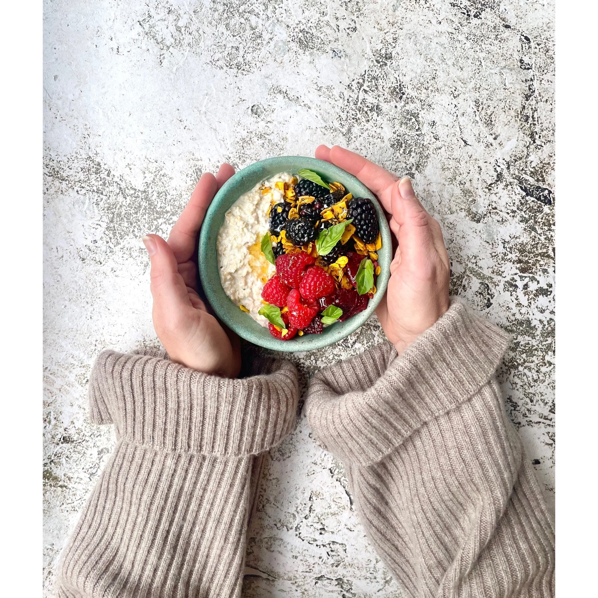 WINTER OFFICE CATERING IDEAS THAT PEOPLE ACTUALLY WANT TO EAT