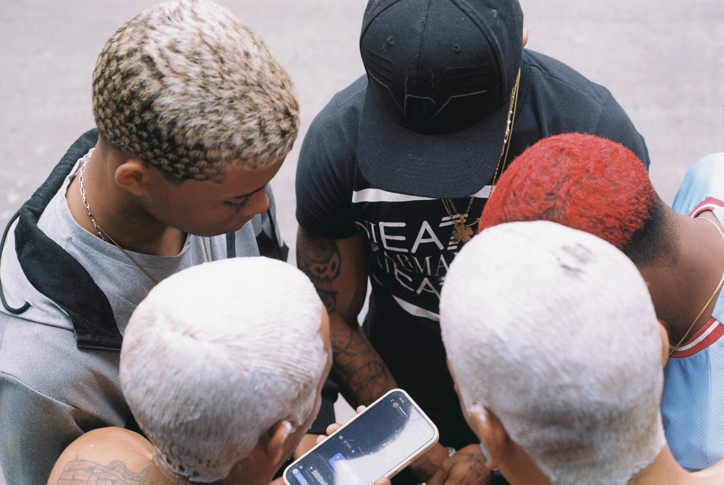 Nevou: Rio Fashion, Identity, and Youth Culture 