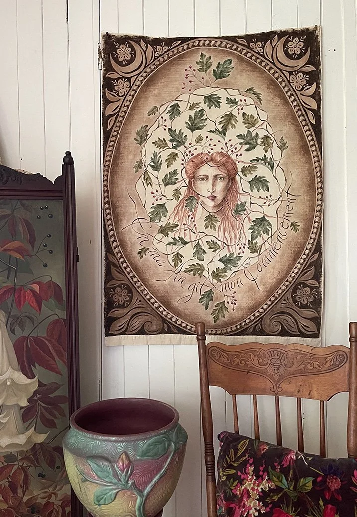 Hauthorne Queen tapestry 4.jpg