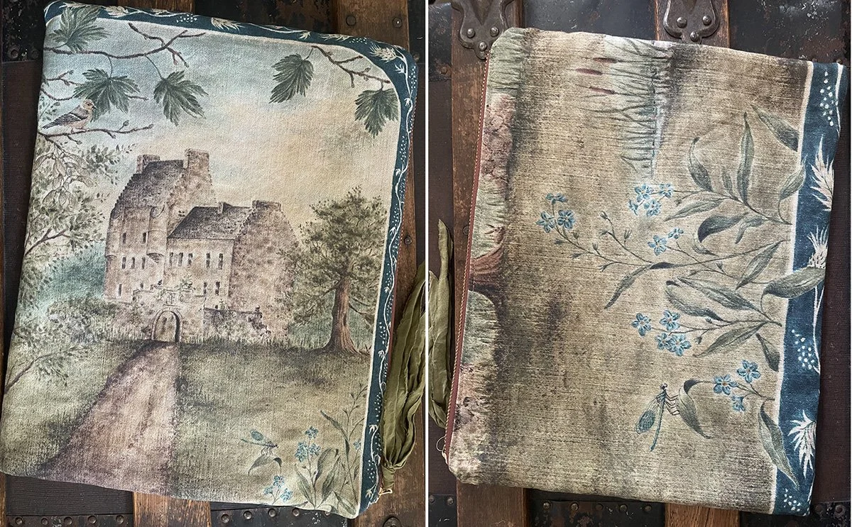 Lallybroch lg pouch.jpg