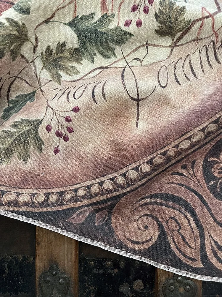 Hauthorne Queen tapestry 6.jpg