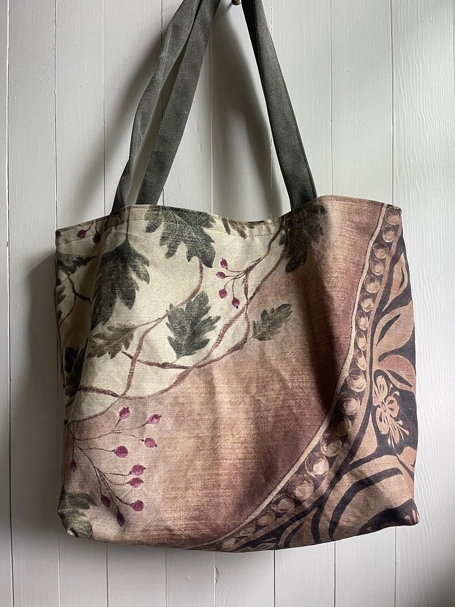 Hauthorne Queen bag 2.jpg