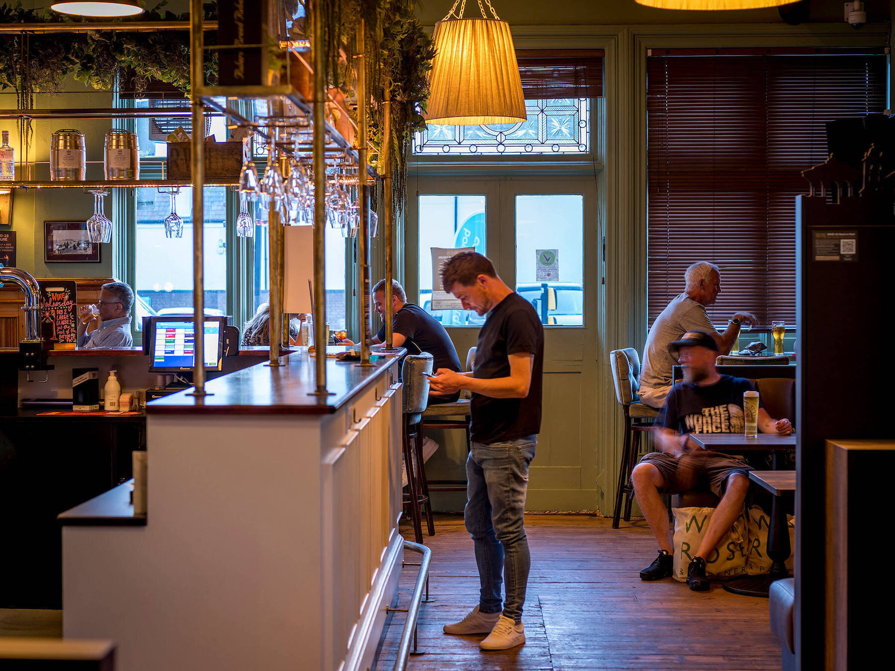 workingpub-14.jpg