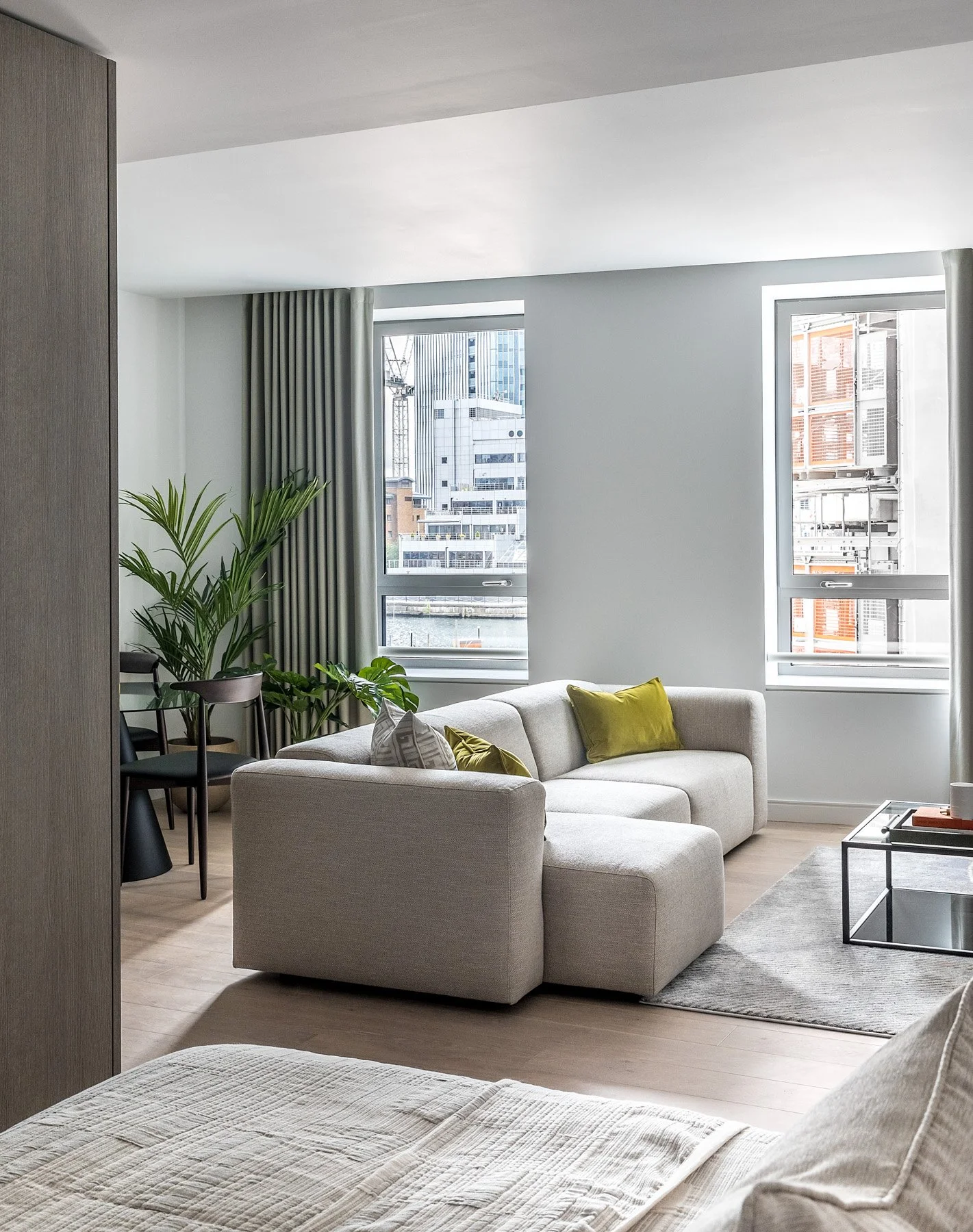 Accouter_Canary Wharf_web-8.jpg