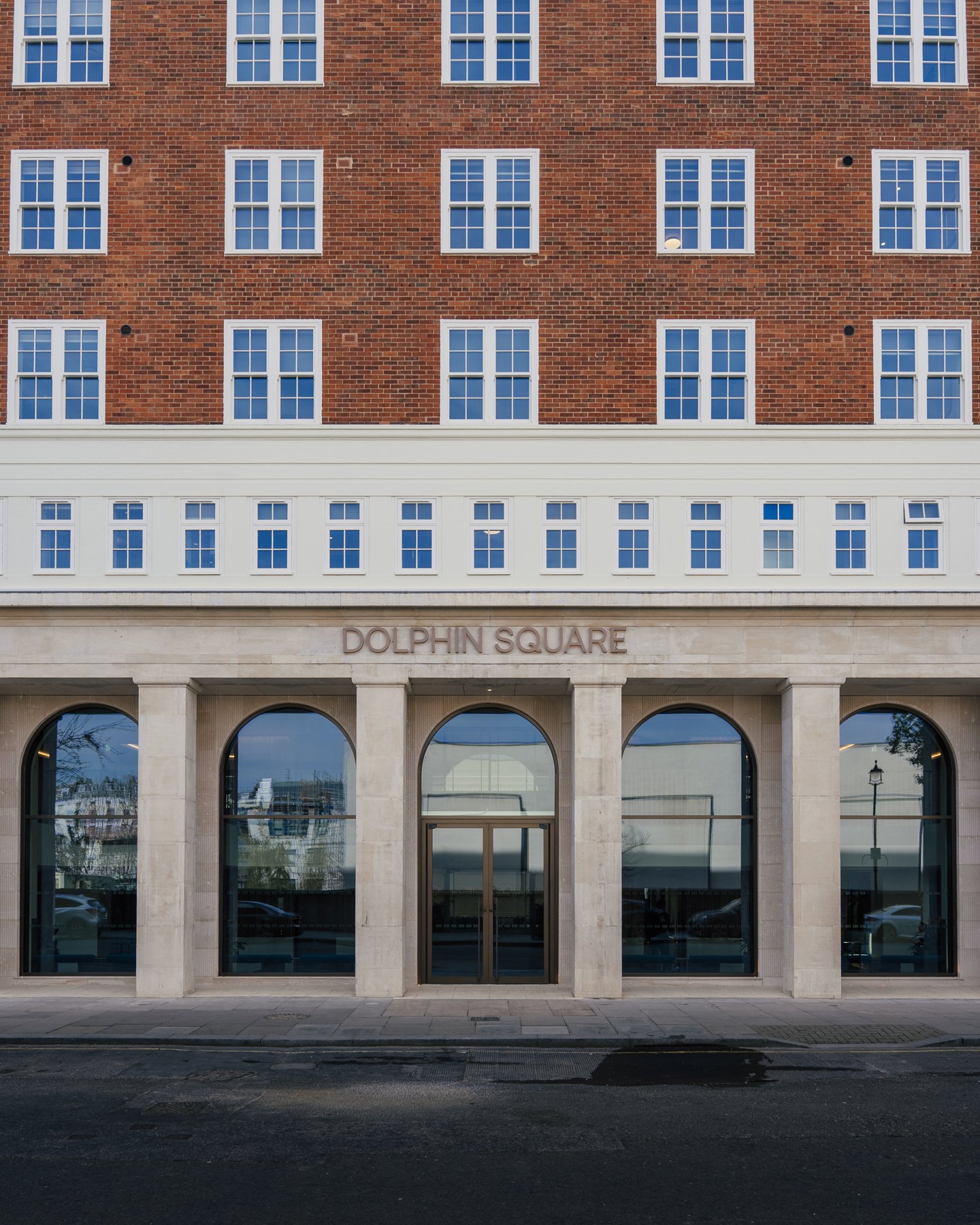 Dolphin_Square_23.jpg
