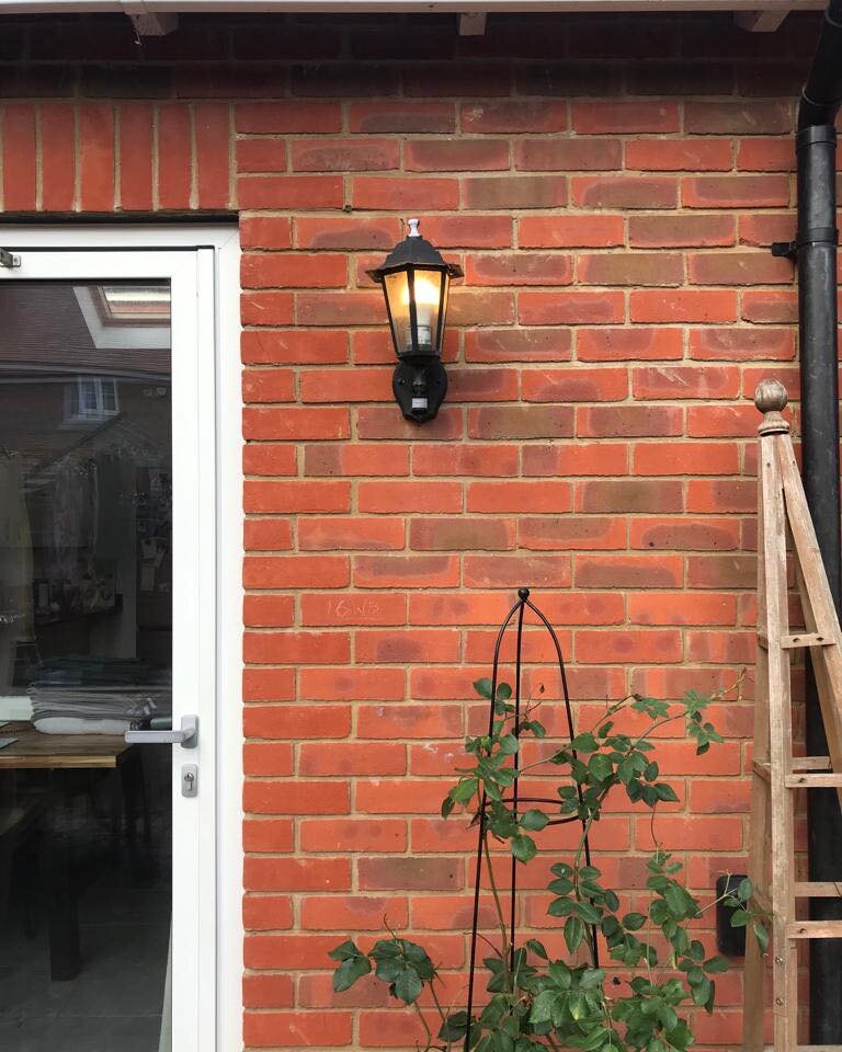 Another outdoor lighting installation 💡

&bull;
&bull;
&bull;
&bull;
#outdoorlighting #gardenlighting #lightingideas #electrician #electricianuk