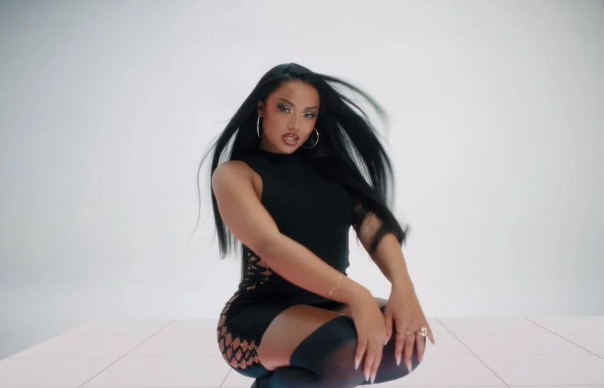 WEJDENE - INVINCIBLE (MUSIC VIDEO)