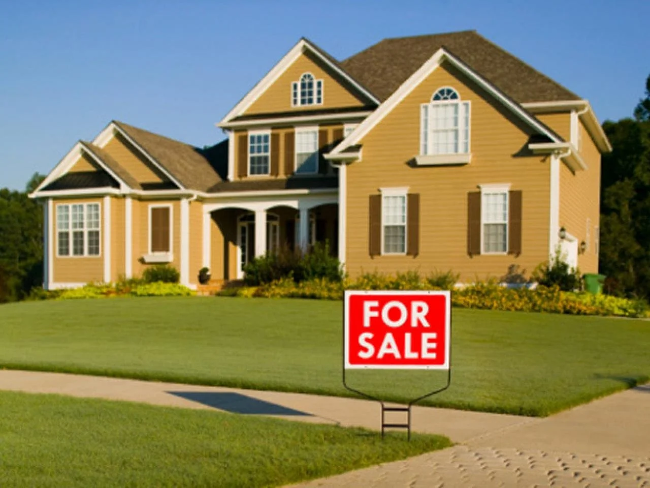 Top Reasons Homeowners Are Selling Their Houses Right Now