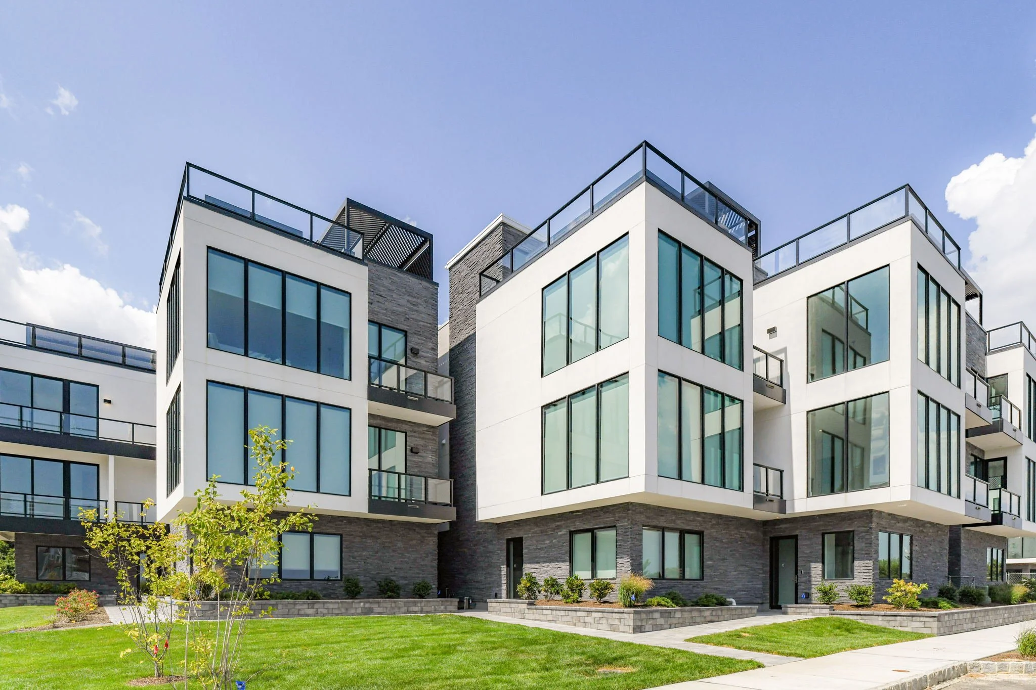 The Reef townhouses exterior finishes.
