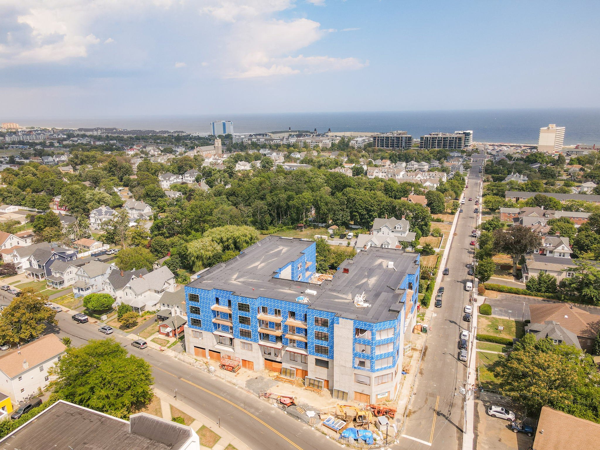 The View is a new construction 22 unit condominium complex in Long Branch, NJ. Located at 185 Morris Avenue and a short walk to Long Branch Beach.