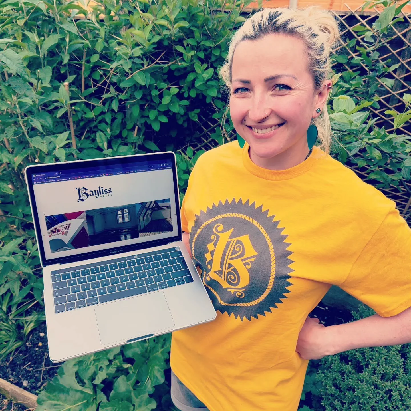 Shameless plug alert! 🚨
Just launched my website and finally branded myself!
Thanks to @machine_tm for my logo and for helping tweak my site. 
Www.baylissmakes.com 
👷&zwj;♀️🛠️🎨

#manchestermaker #branding #logo #website #launch #scenic #carpenter