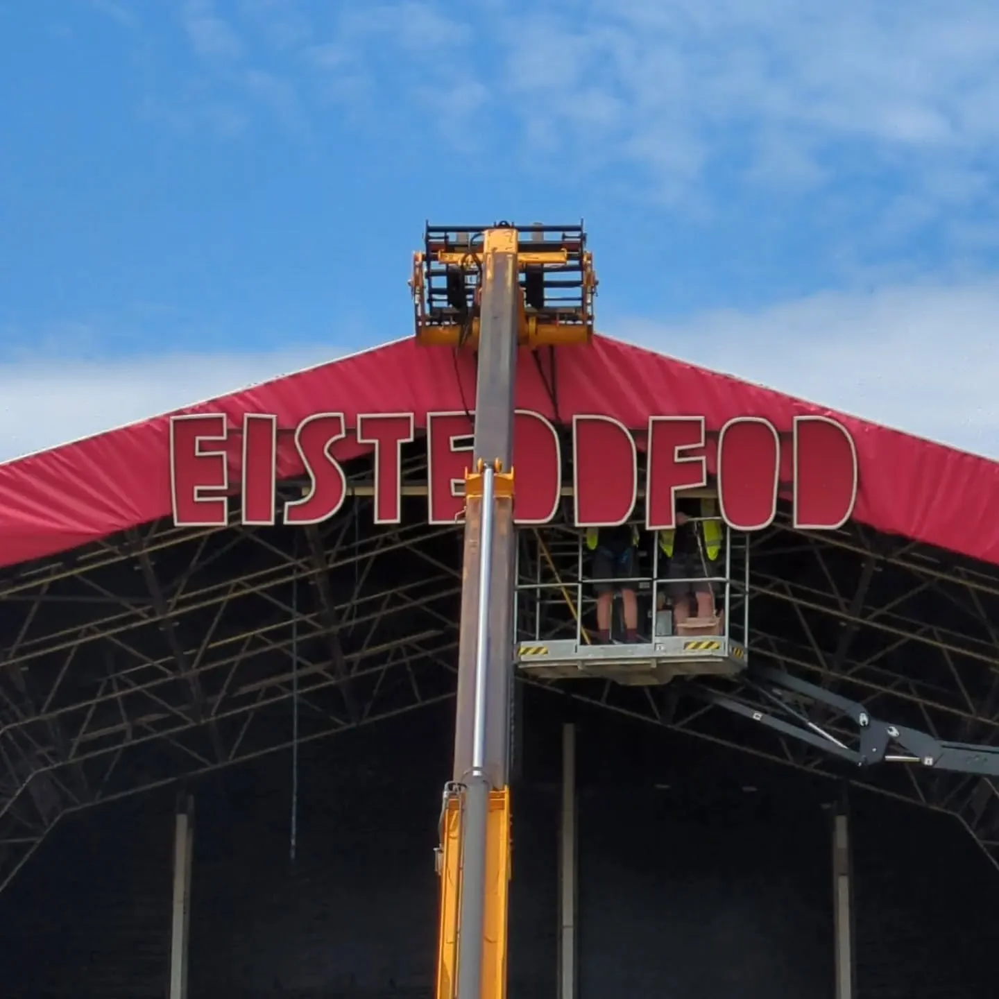 Eistedfodd 2026

Working with @decordiaevents to help plan and construct the main stage signage &amp; lightboxes, site decor and some very brightly coloured paint work. 
A real novelty job at a fully Welsh speaking festival, in the most beautiful loc
