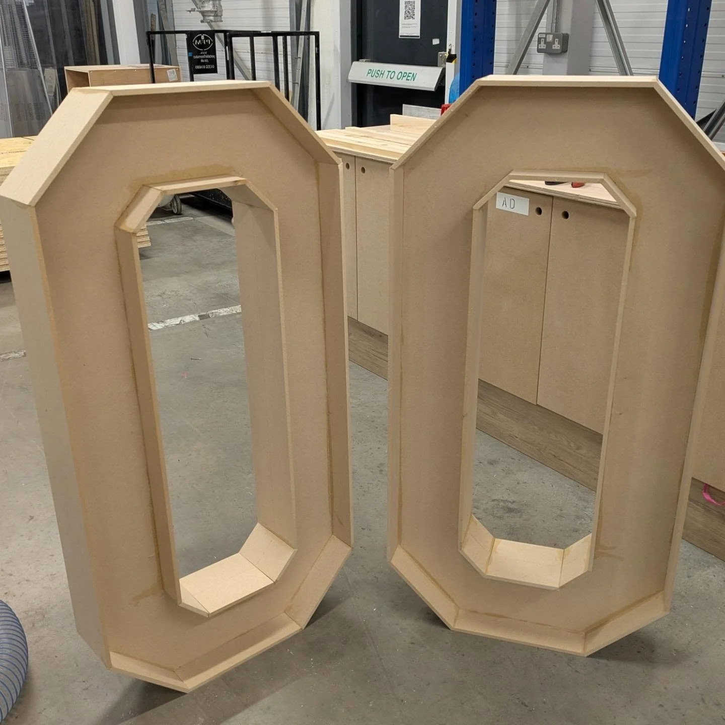 Recent adventures in a new workshop ☺️🛠️⭐ 

#setbuilder #propmaker #cnc #caddrawing #manchestermaker