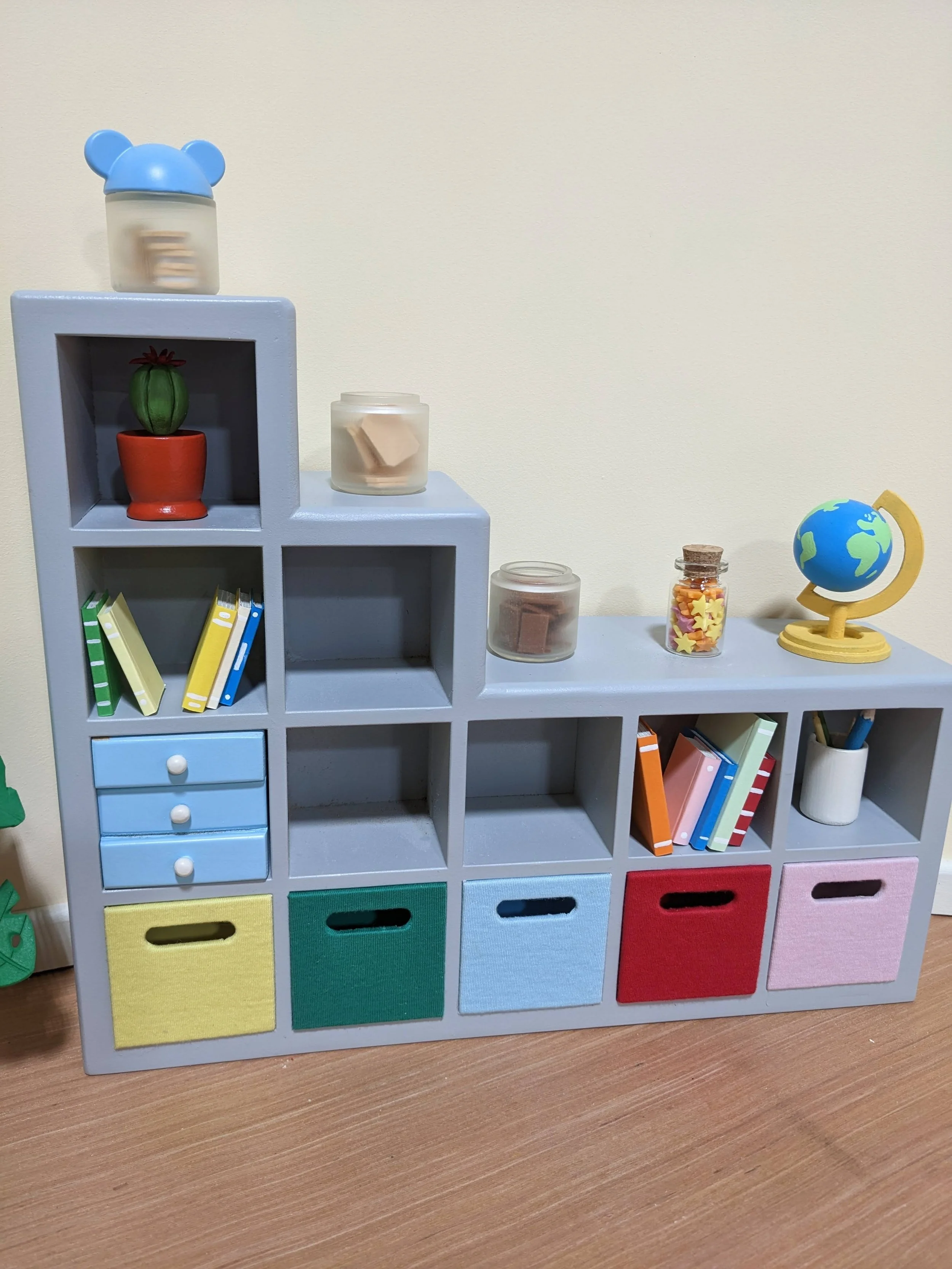 Mix M'ups - Mackinnon & Saunders