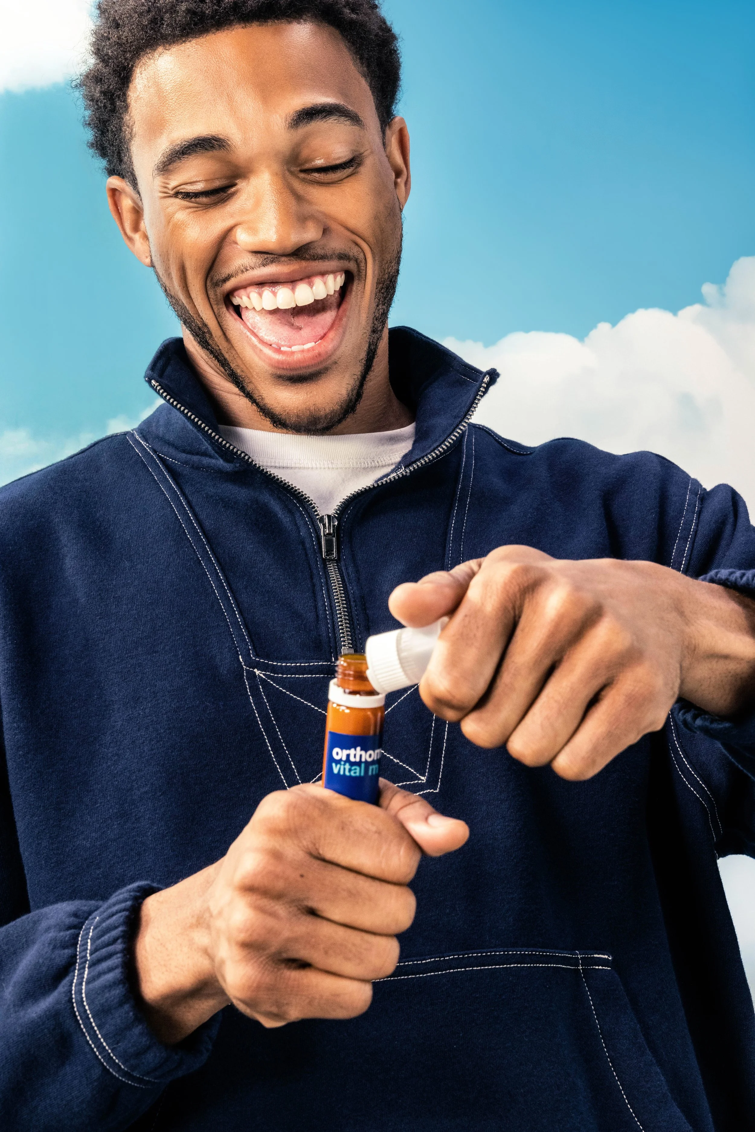 Orthomol_Science You Can Feel_Vital M Model Open.jpg