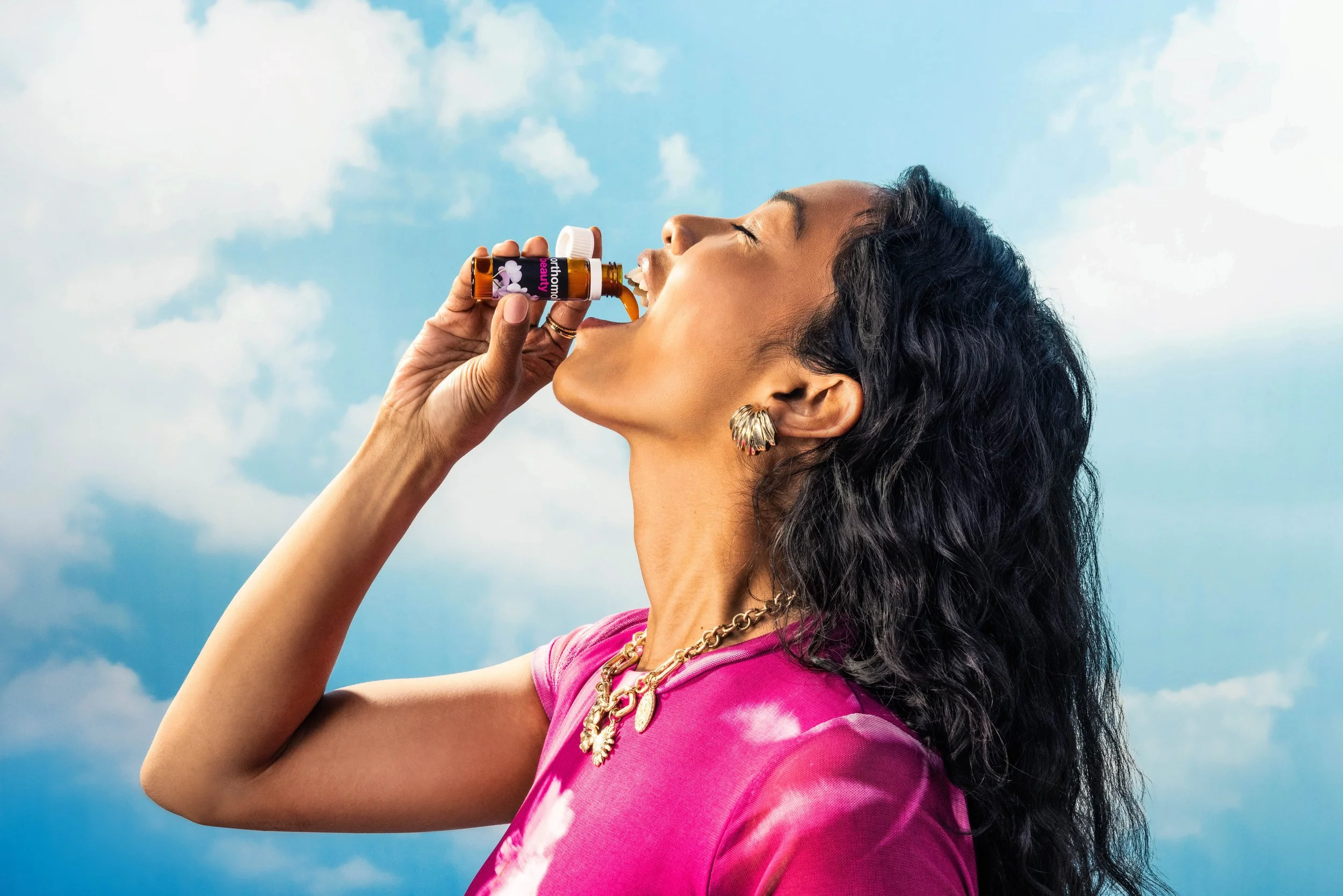 Orthomol_Science You Can Feel_Beauty Model Drink.jpg