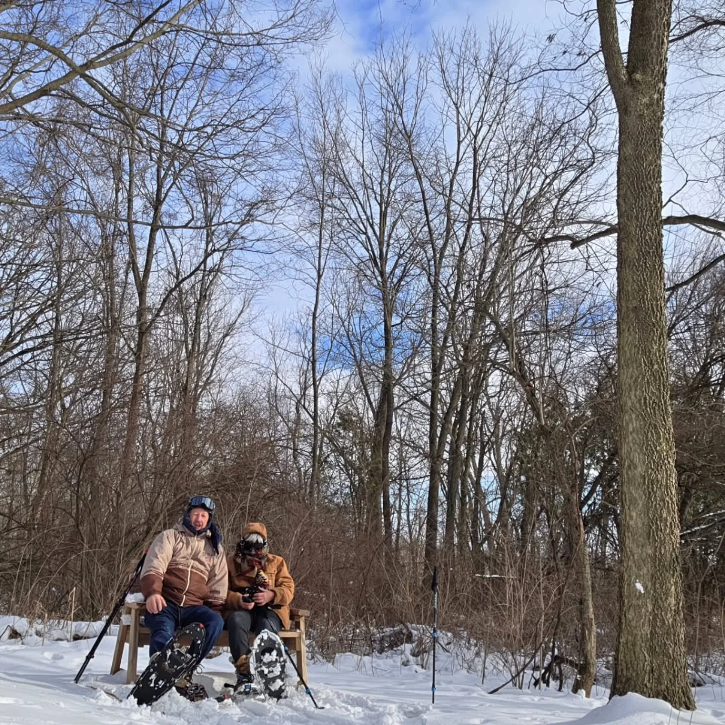 Snowshoe lovebirds spotted at the park! They started volunteering here separately, met at the park, got married, and now they&rsquo;re snowshoeing here together. 💙❄️