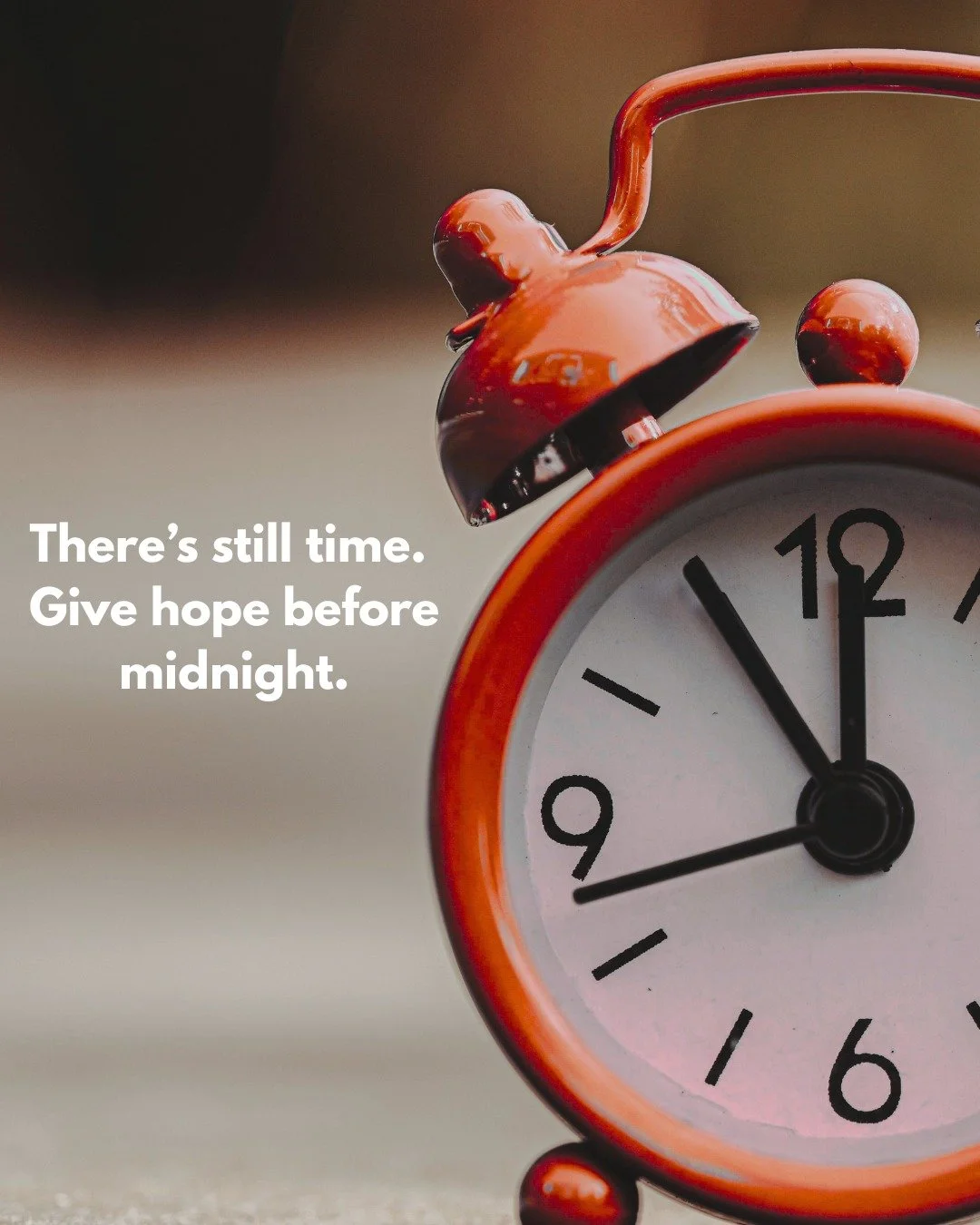 Today is the final day of 2025!

Right now, Ruth &amp; Naomi&rsquo;s Mission is $50,000 away from our $125,000 year-end goal and there&rsquo;s still time to help close the gap.

Your gift tonight could be the one that helps someone:

🍽️ Share a warm