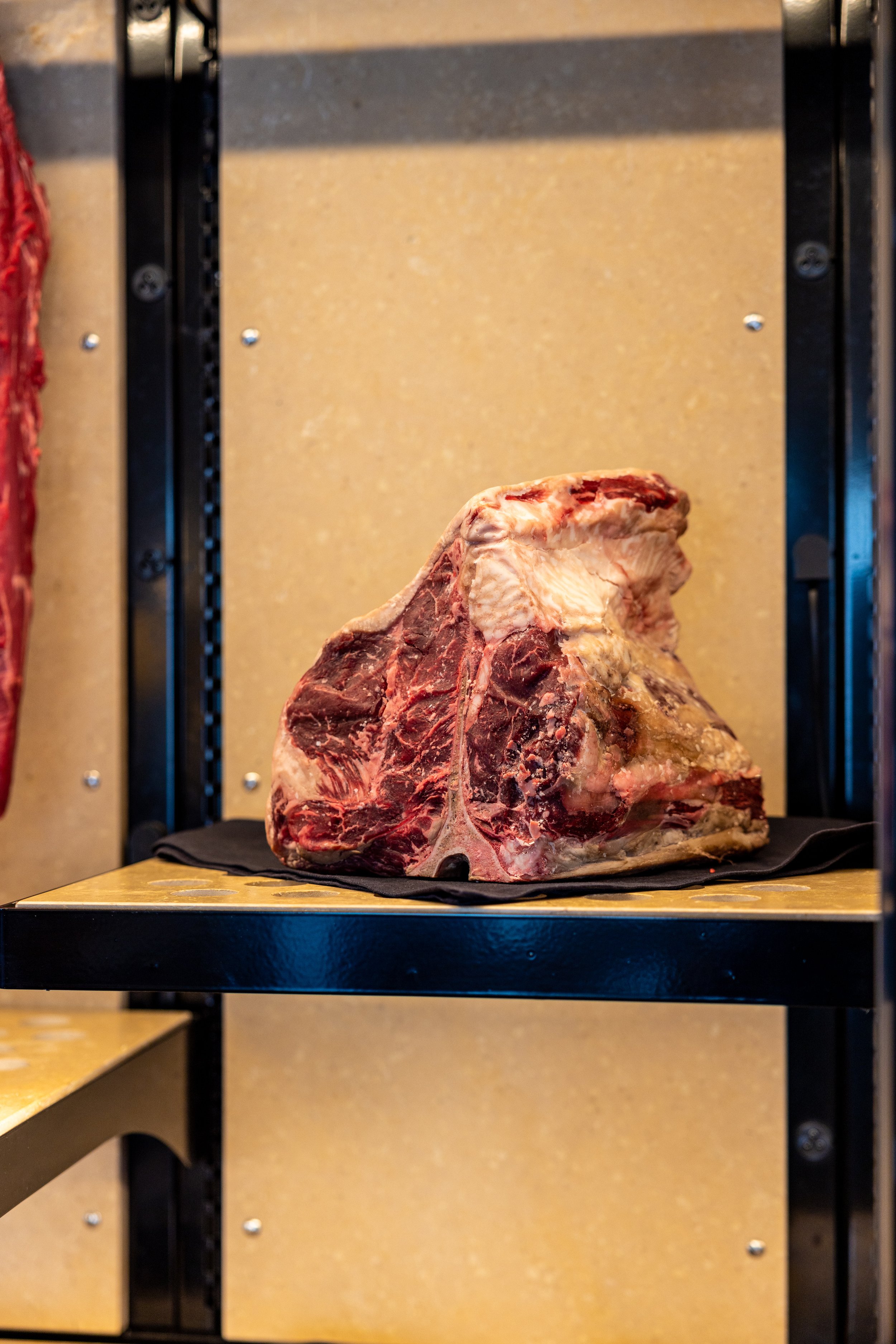 230111 Beef Bar Meribel -1257 - Cedou.jpg