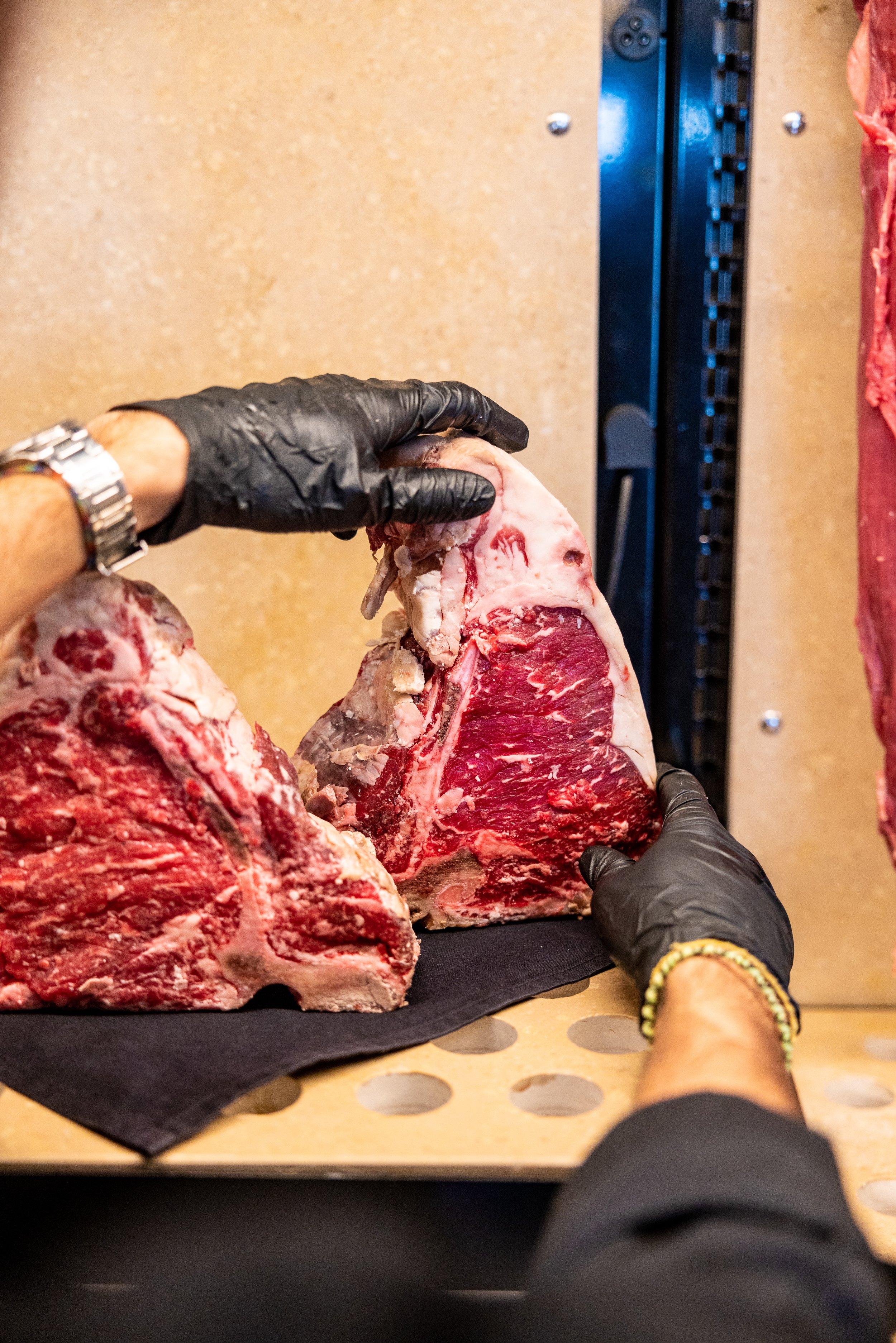 230111 Beef Bar Meribel -1211 - Cedou.jpg