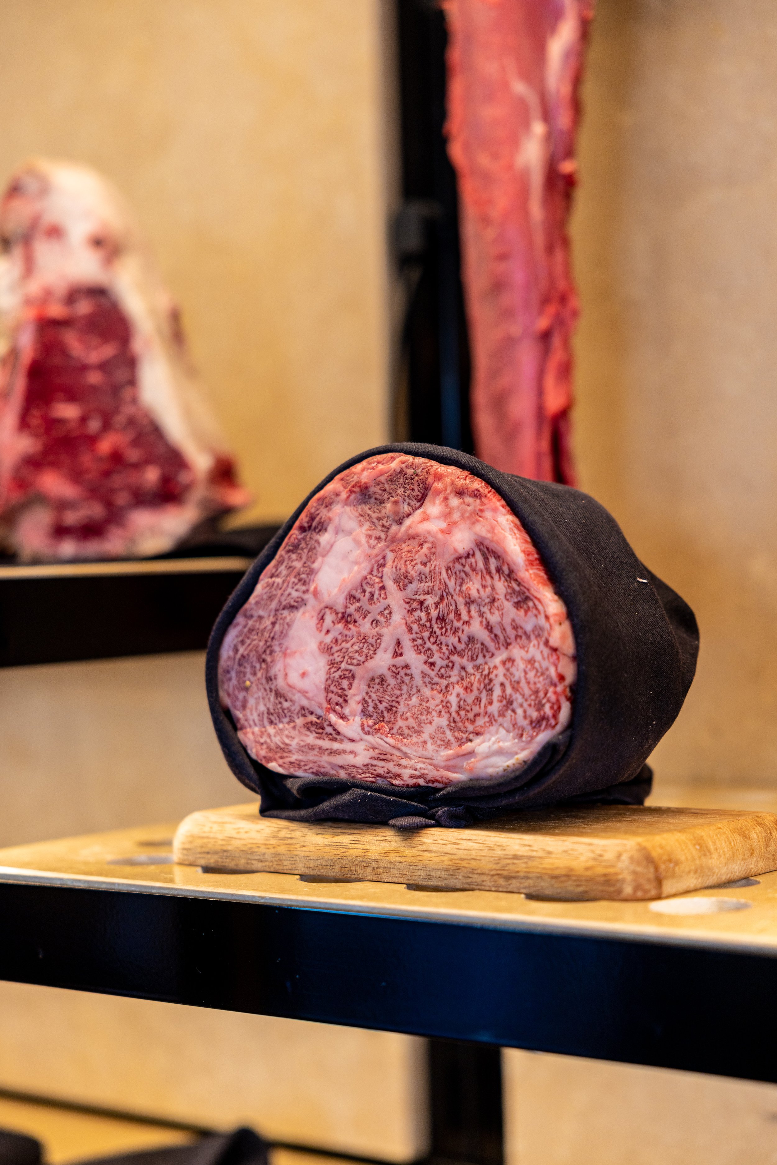 230111 Beef Bar Meribel -1264 - Cedou.jpg