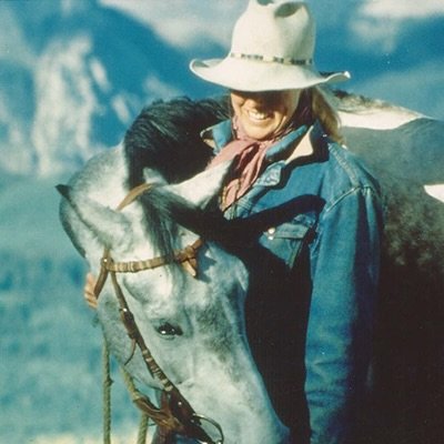 We are saddened to learn of the passing of one of our beloved gallery artists, Jenny Booth.⁠
Jenny began honing her skill as a carver in 1985. What she often described as a &ldquo;backwards form of art&rdquo;, starting with a solid block and removing