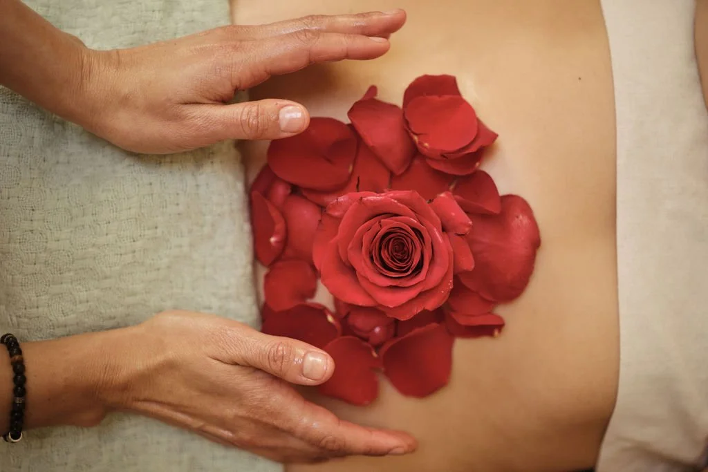 Sobada Womb massage session